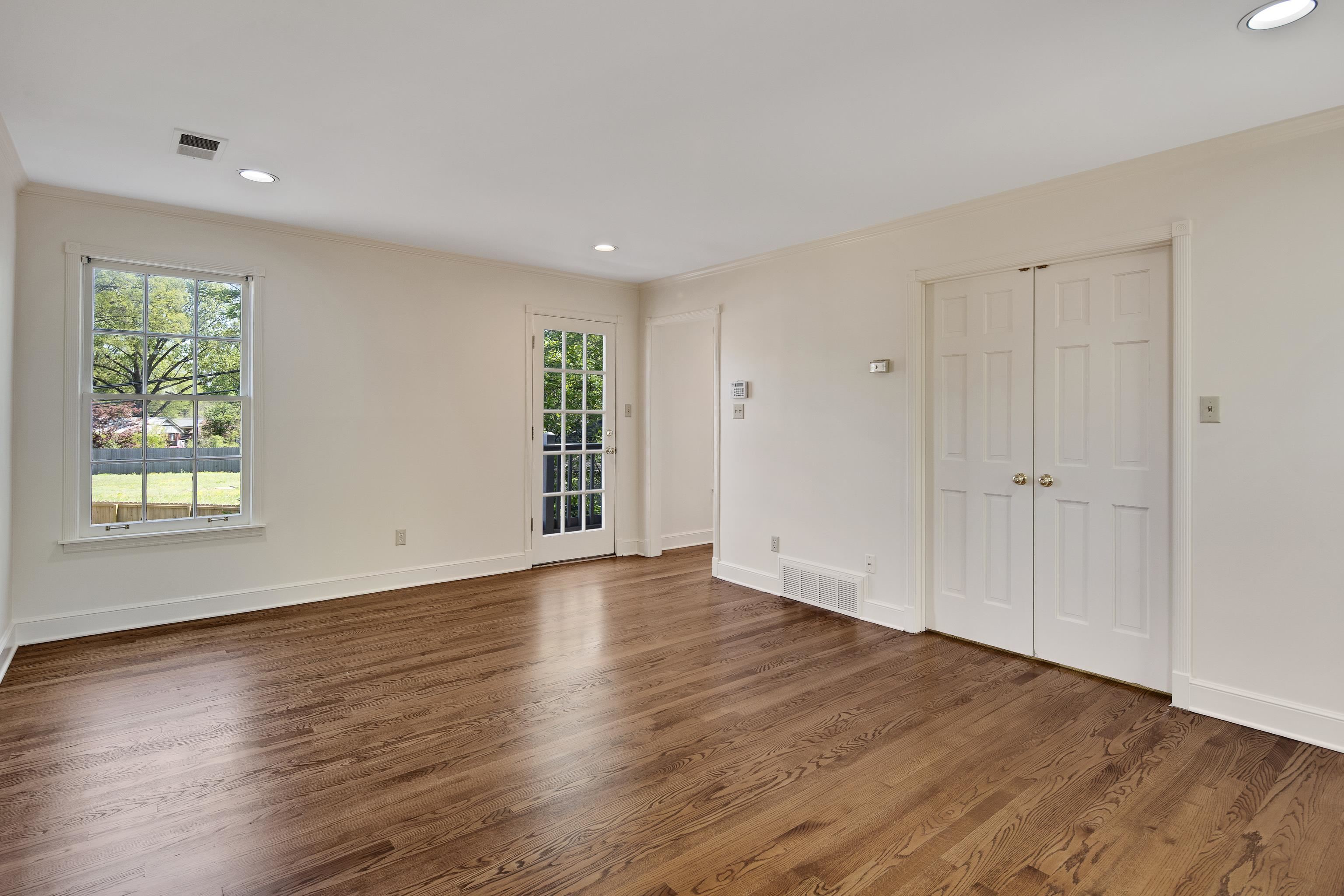 5382 MCELROY CV