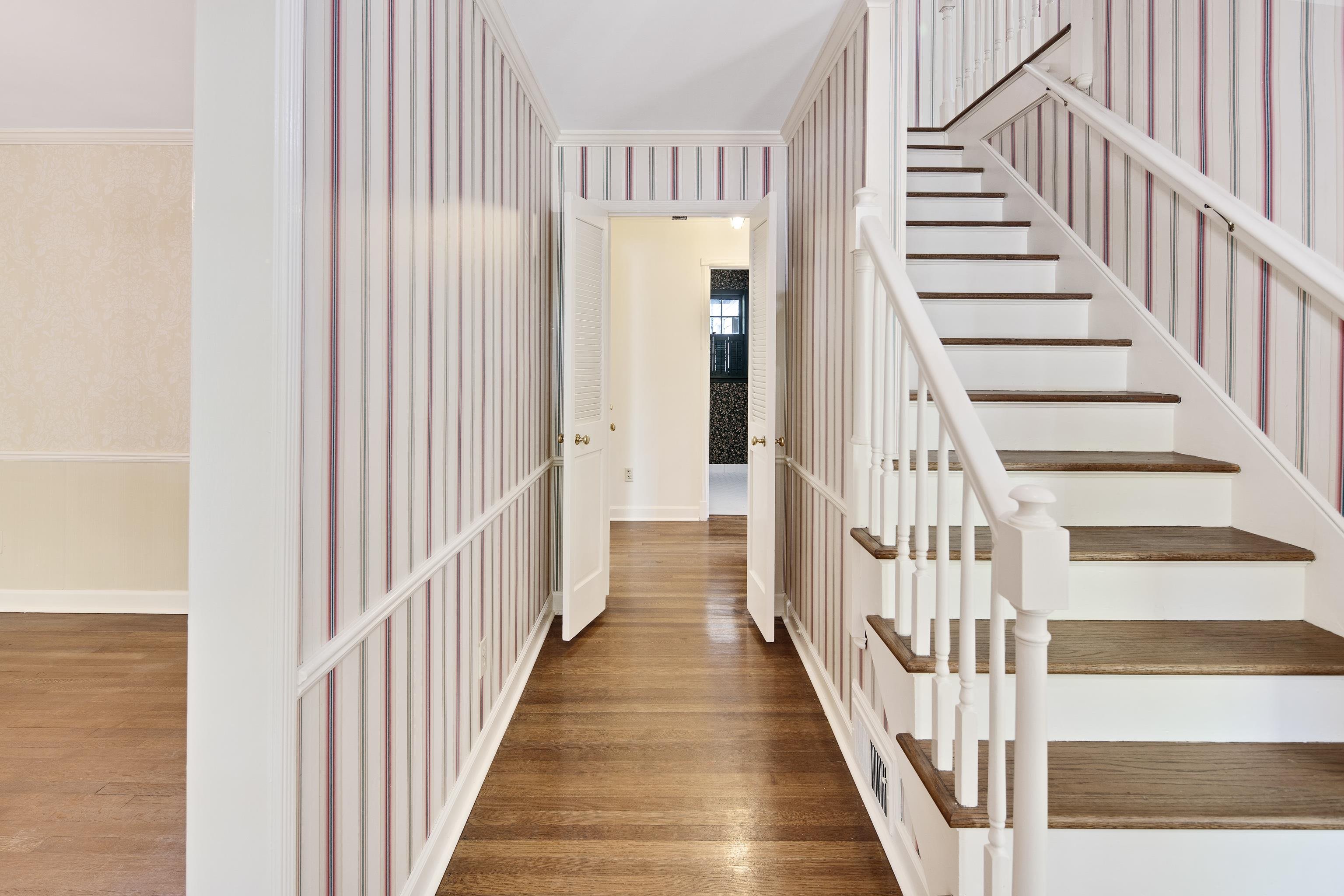 5382 MCELROY CV