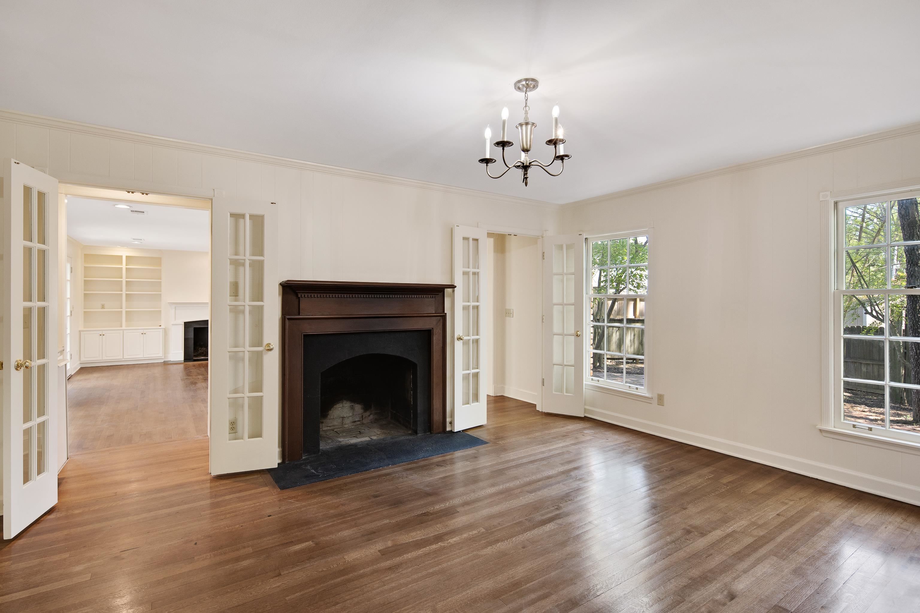 5382 MCELROY CV