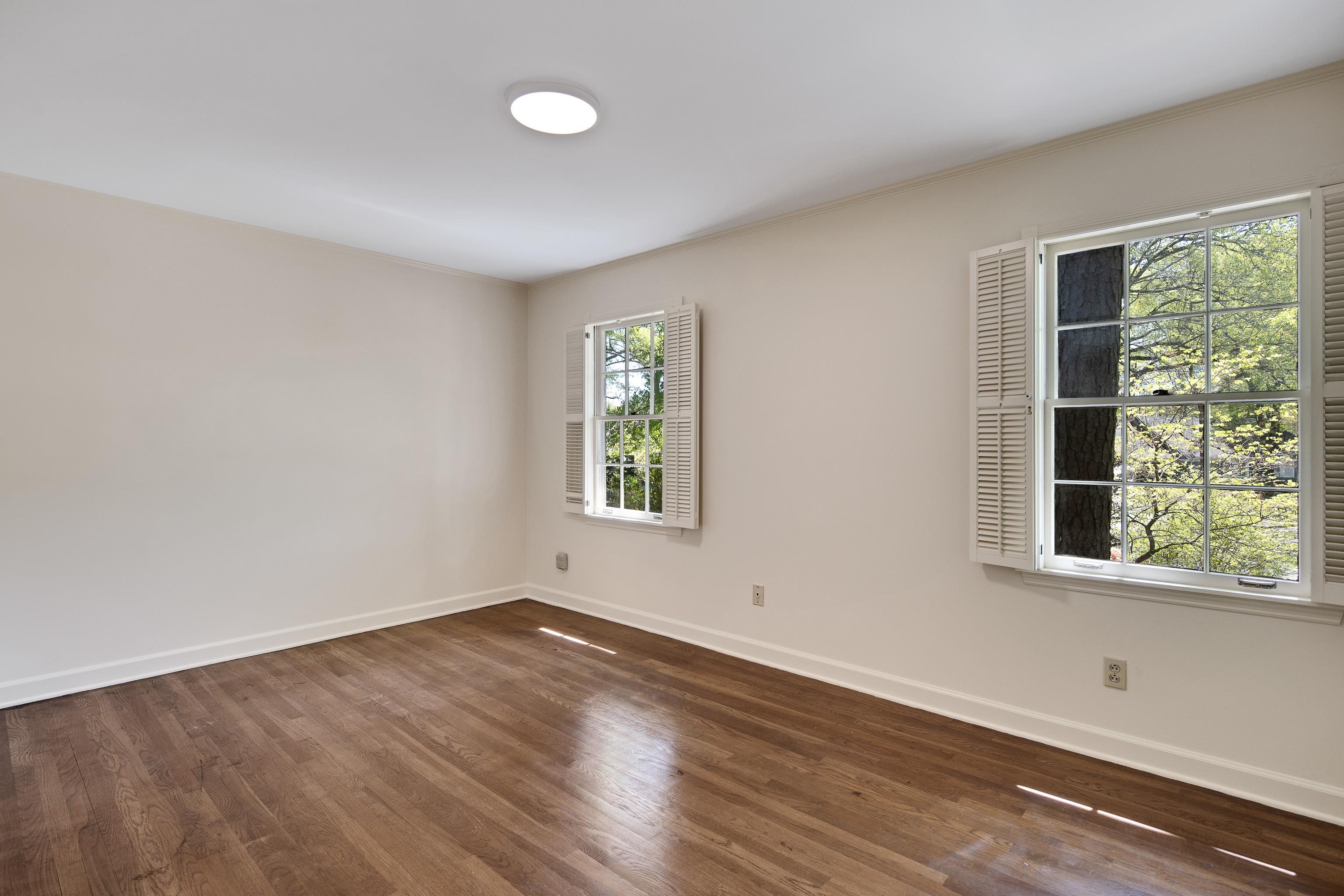 5382 MCELROY CV