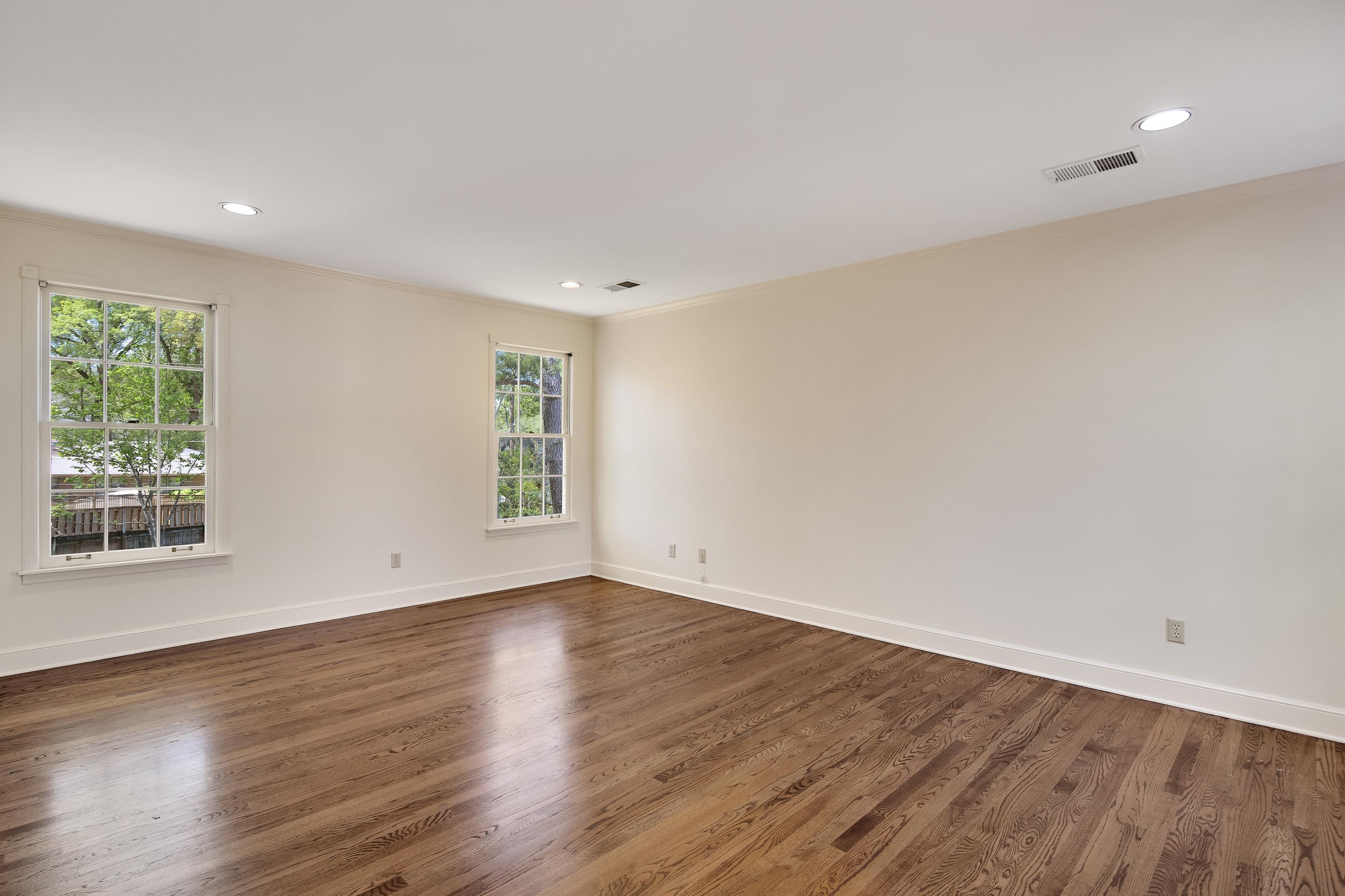 5382 MCELROY CV
