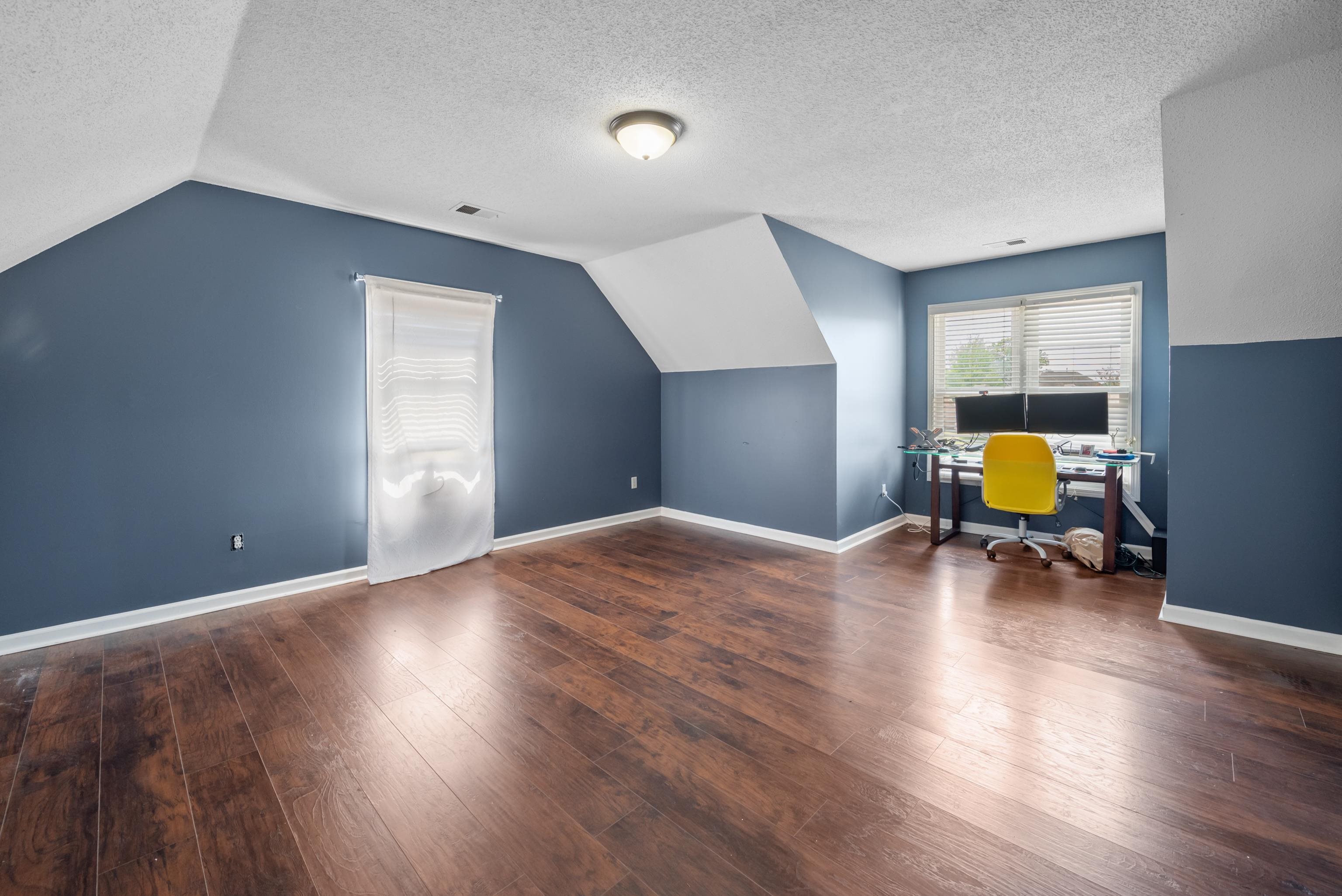 1220 PALMINA CV