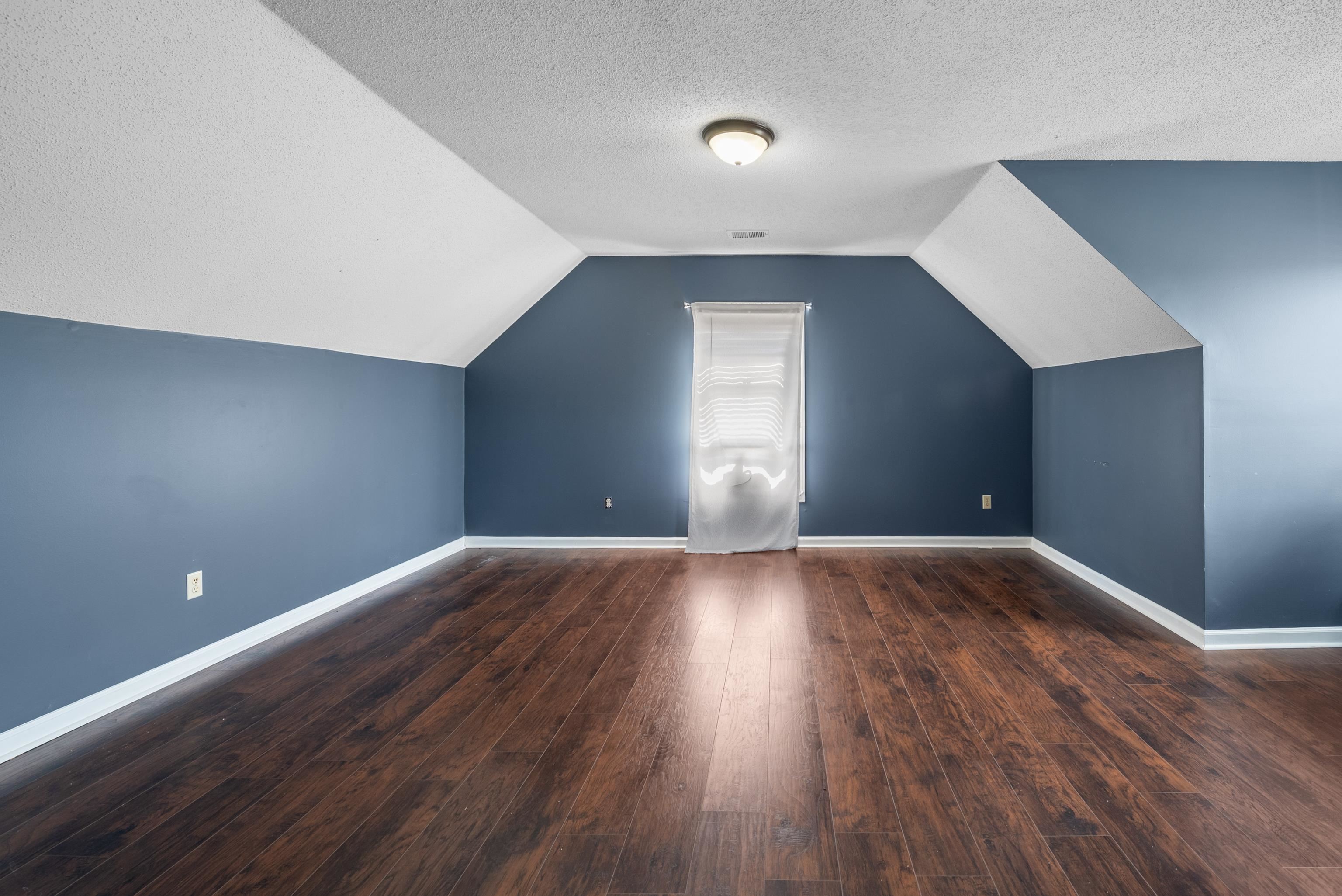 1220 PALMINA CV