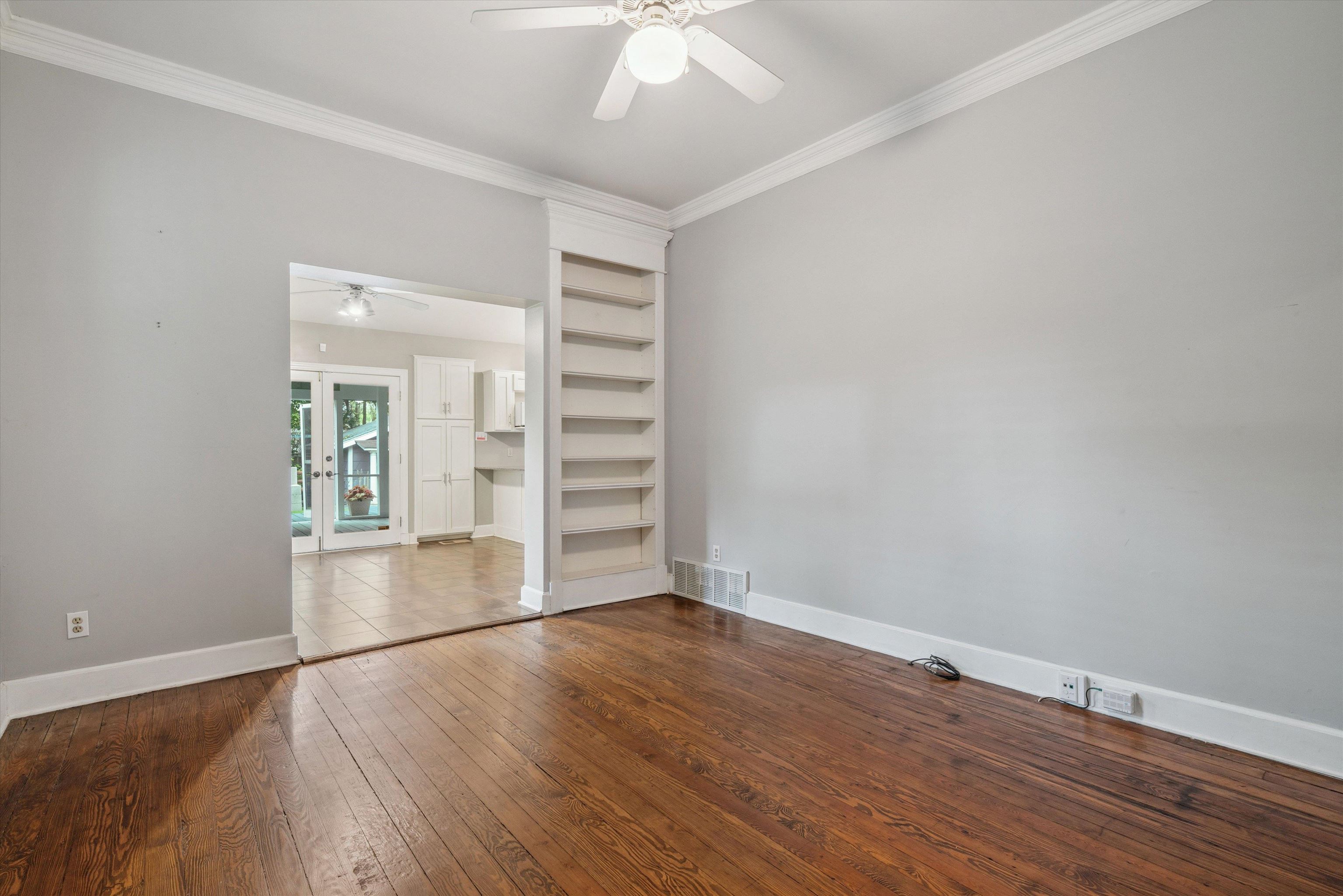 1998 COURTLAND PL