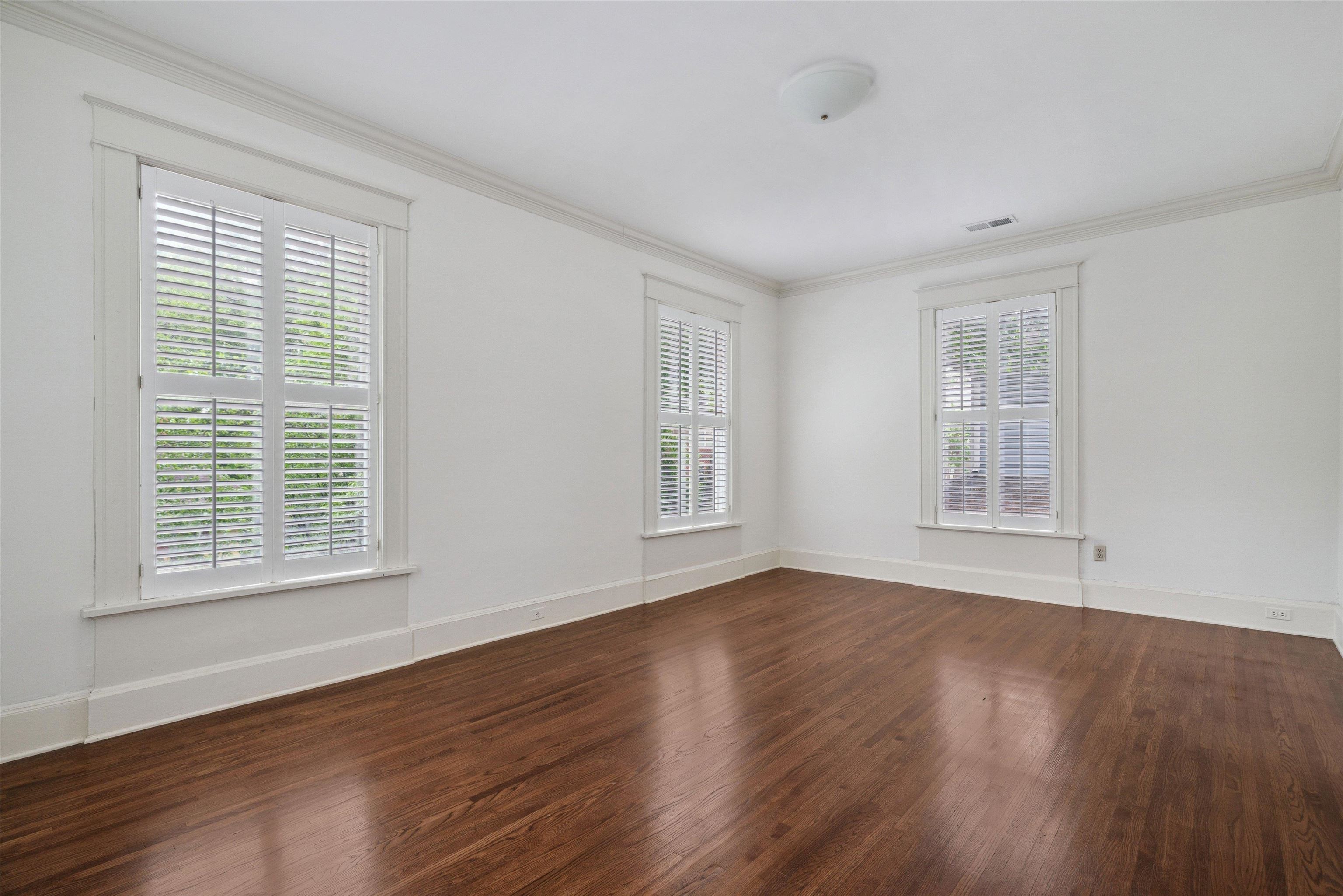 1998 COURTLAND PL