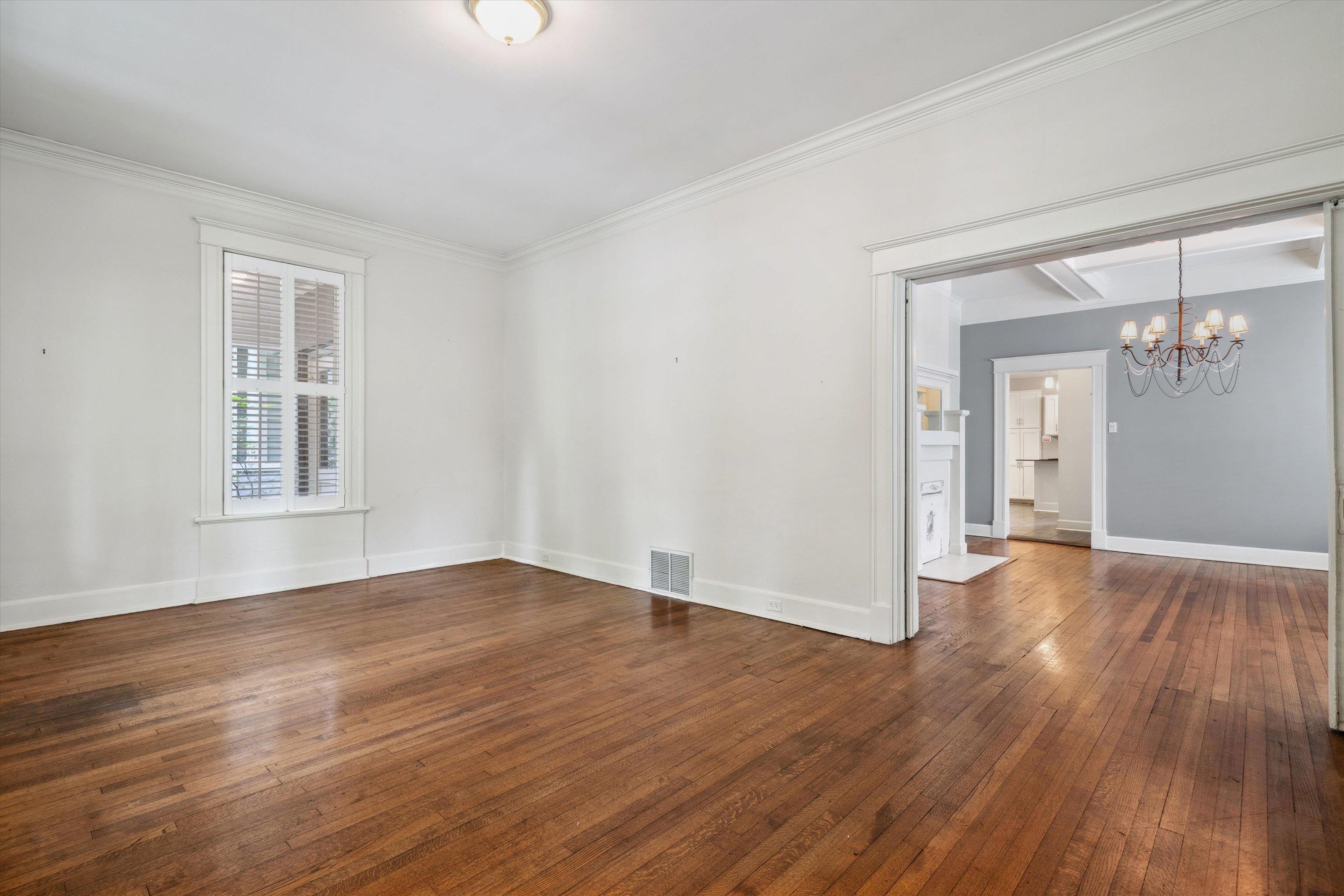 1998 COURTLAND PL