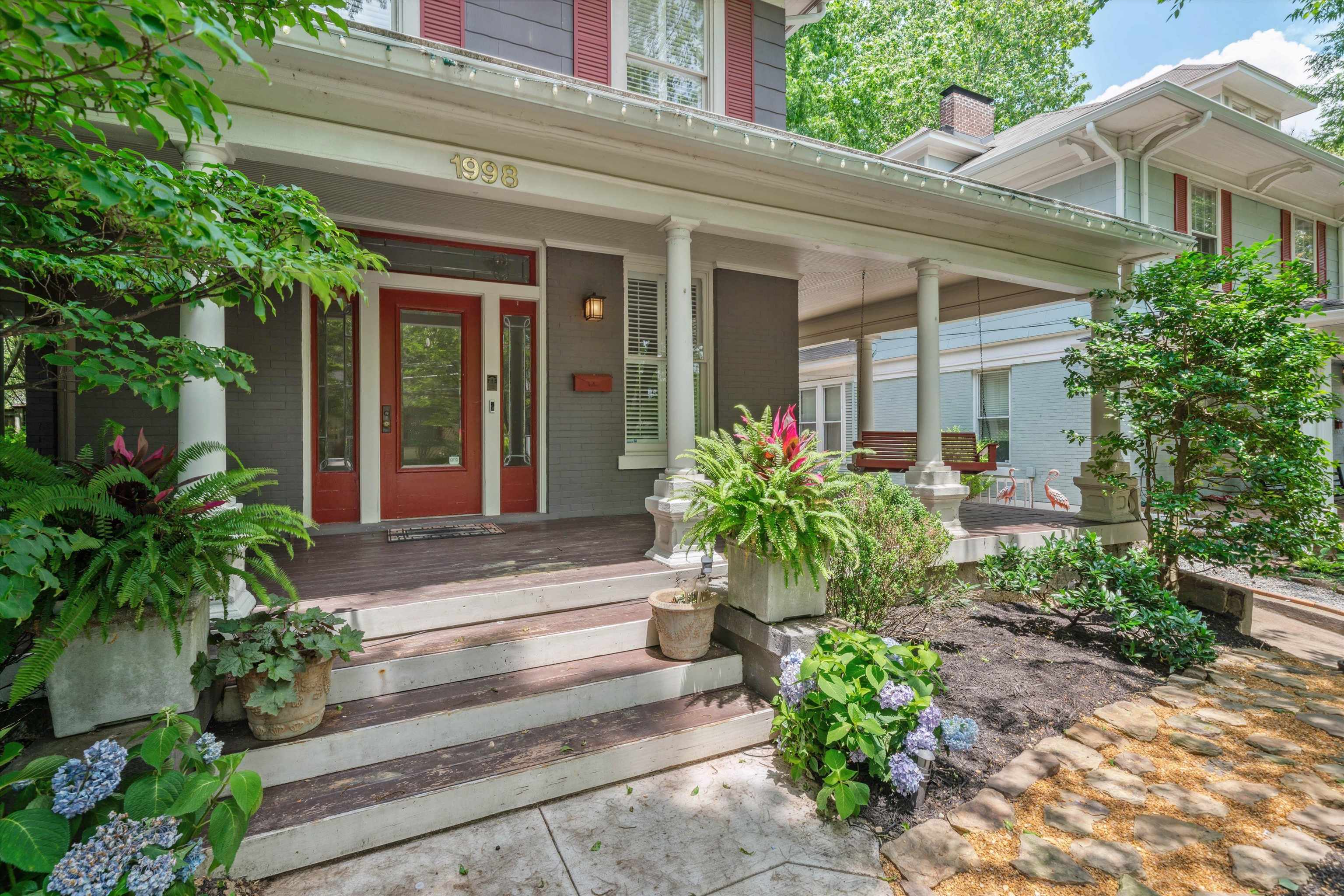 1998 COURTLAND PL