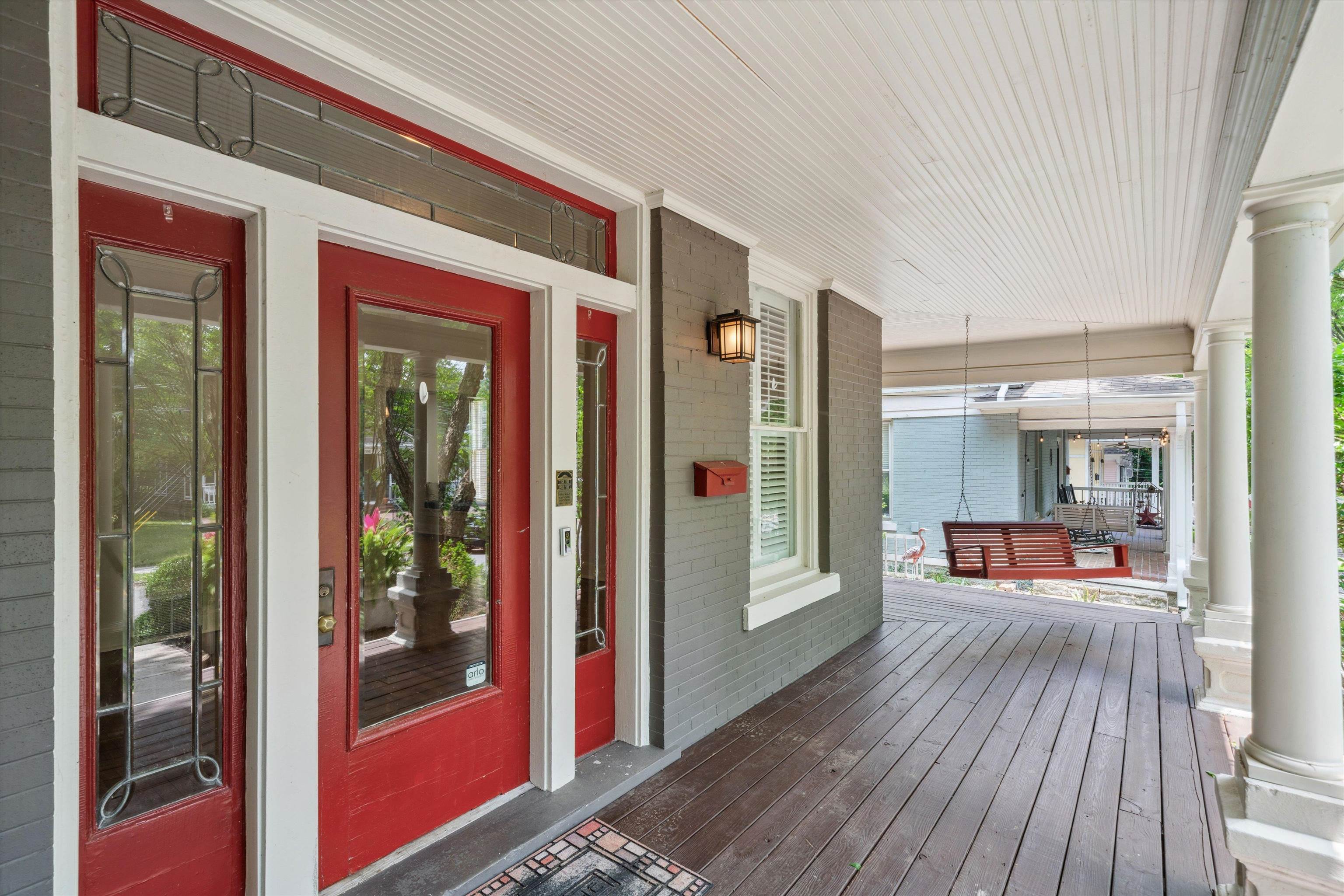 1998 COURTLAND PL