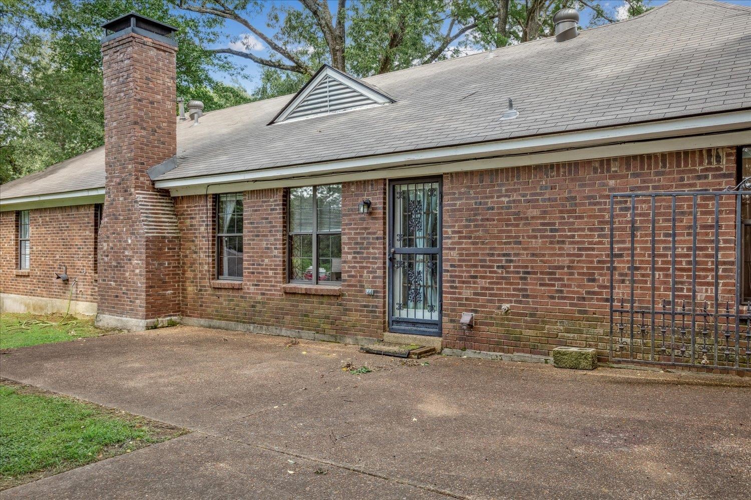 2783 ELMORE PARK RD