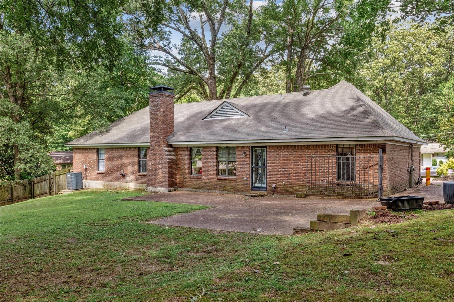2783 ELMORE PARK RD