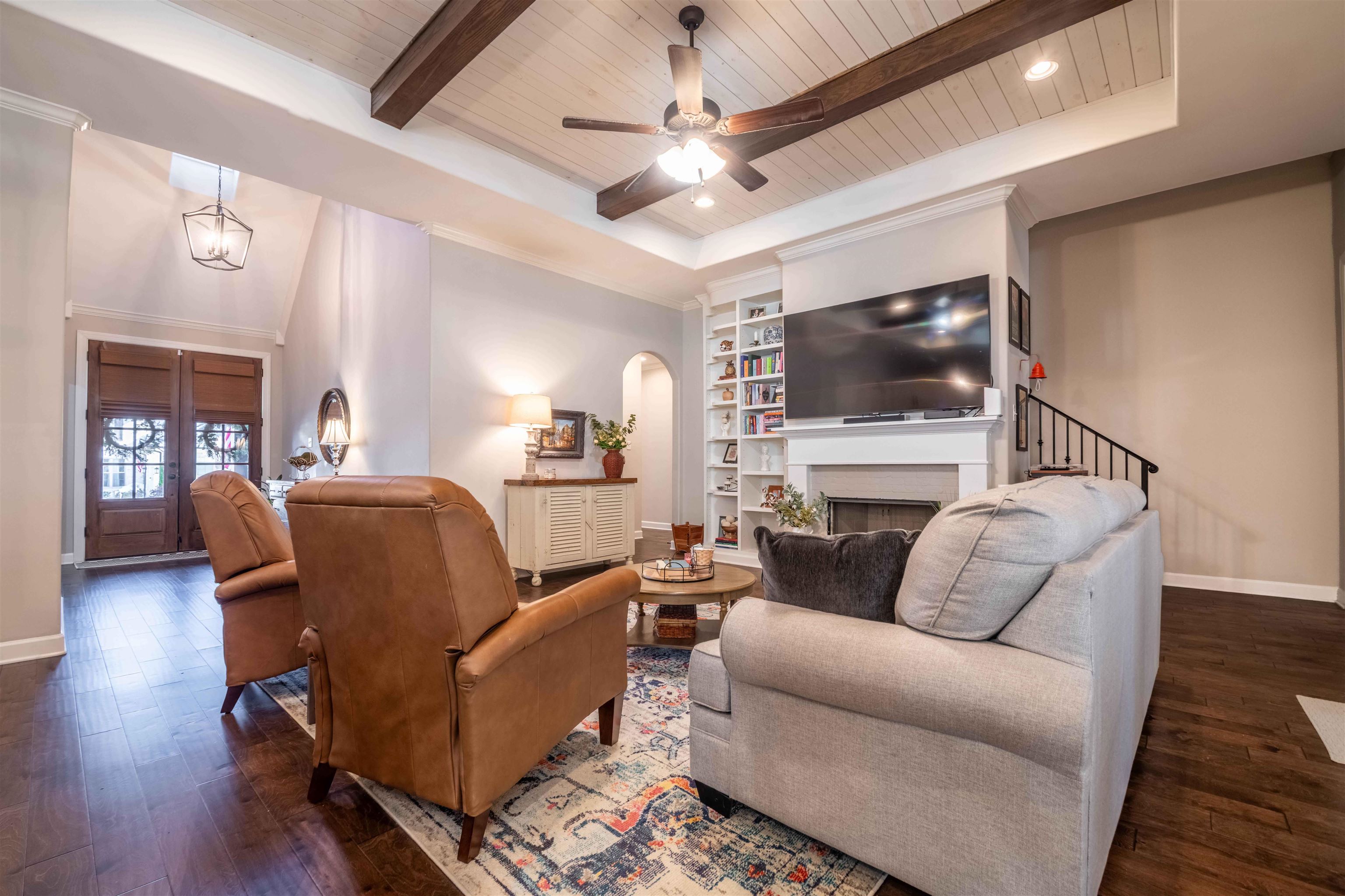 5565 HAYES CREST CIR W