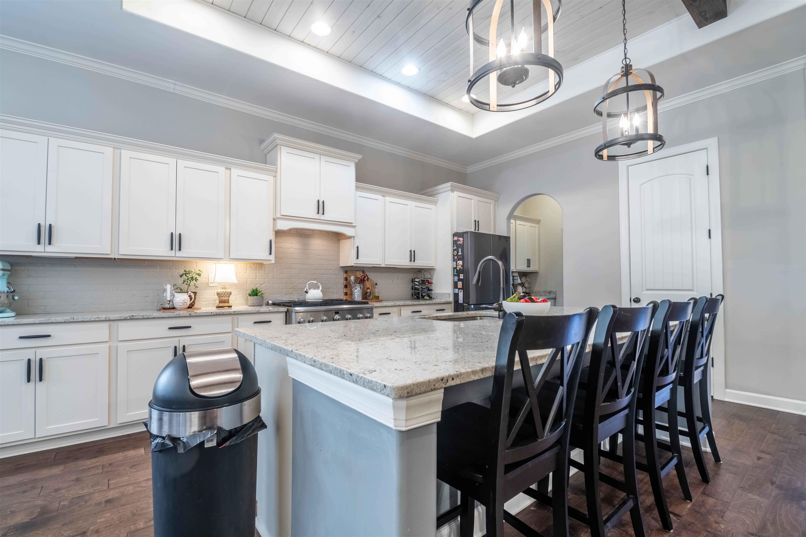 5565 HAYES CREST CIR W