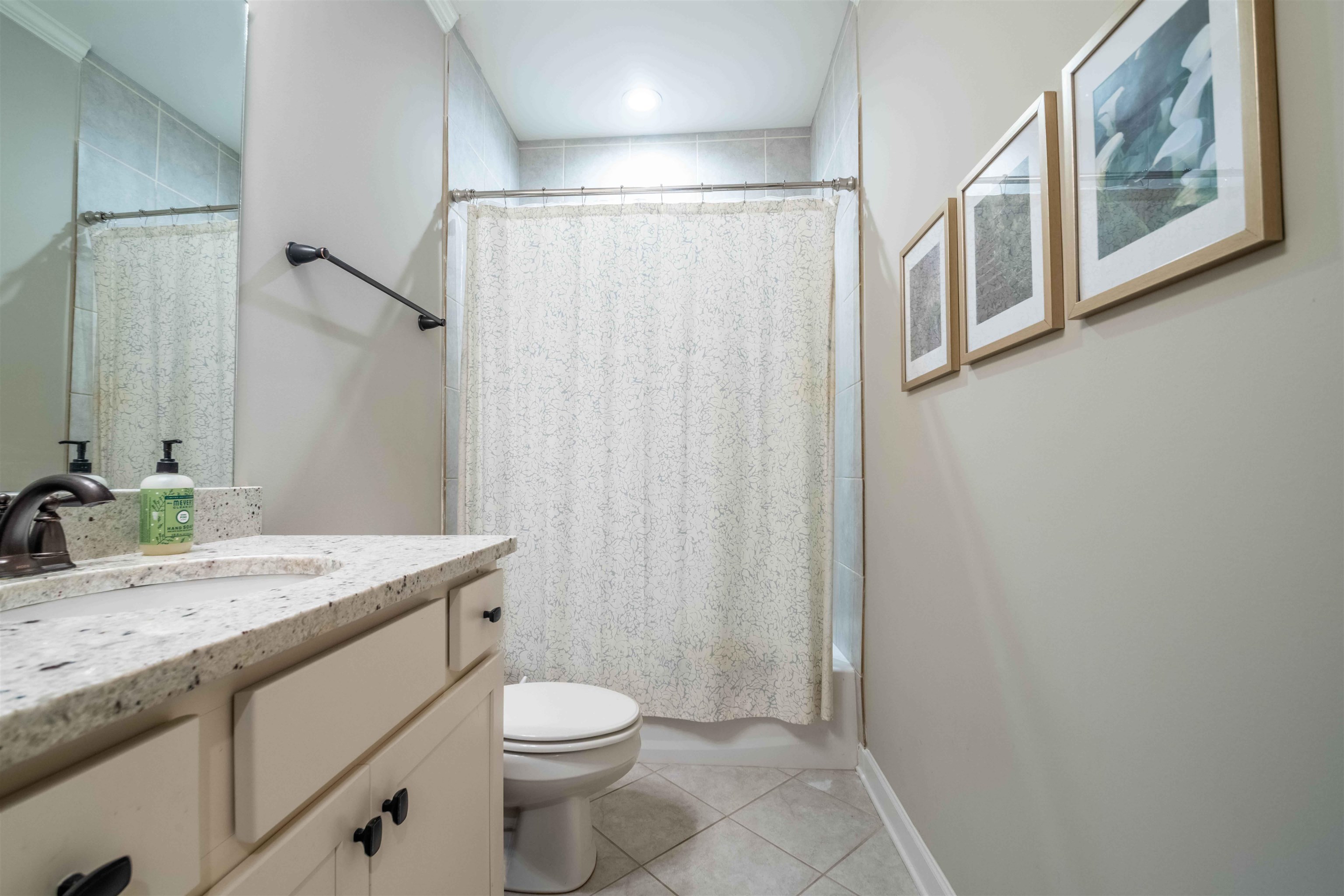 5565 HAYES CREST CIR W