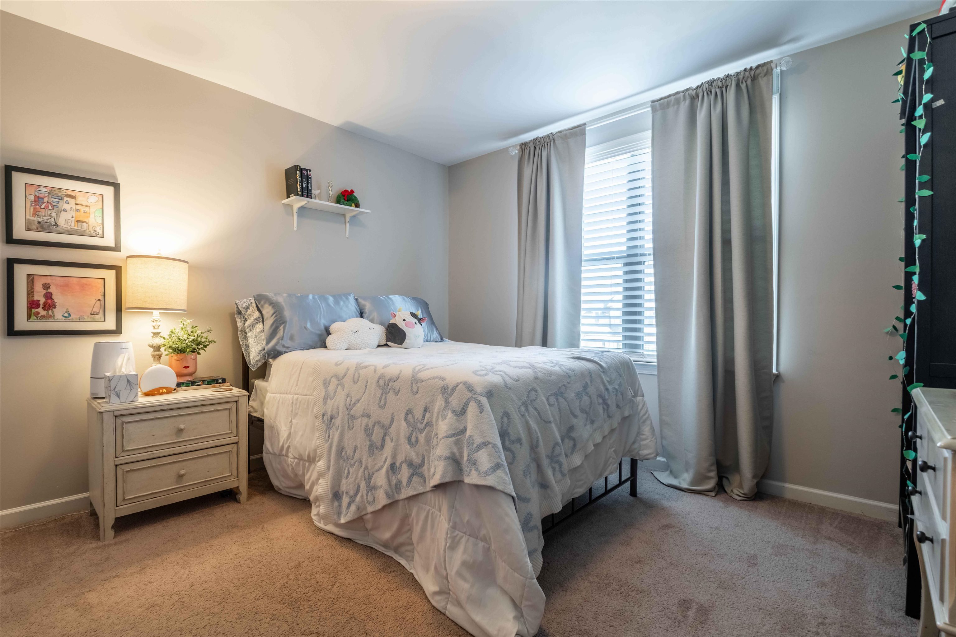 5565 HAYES CREST CIR W