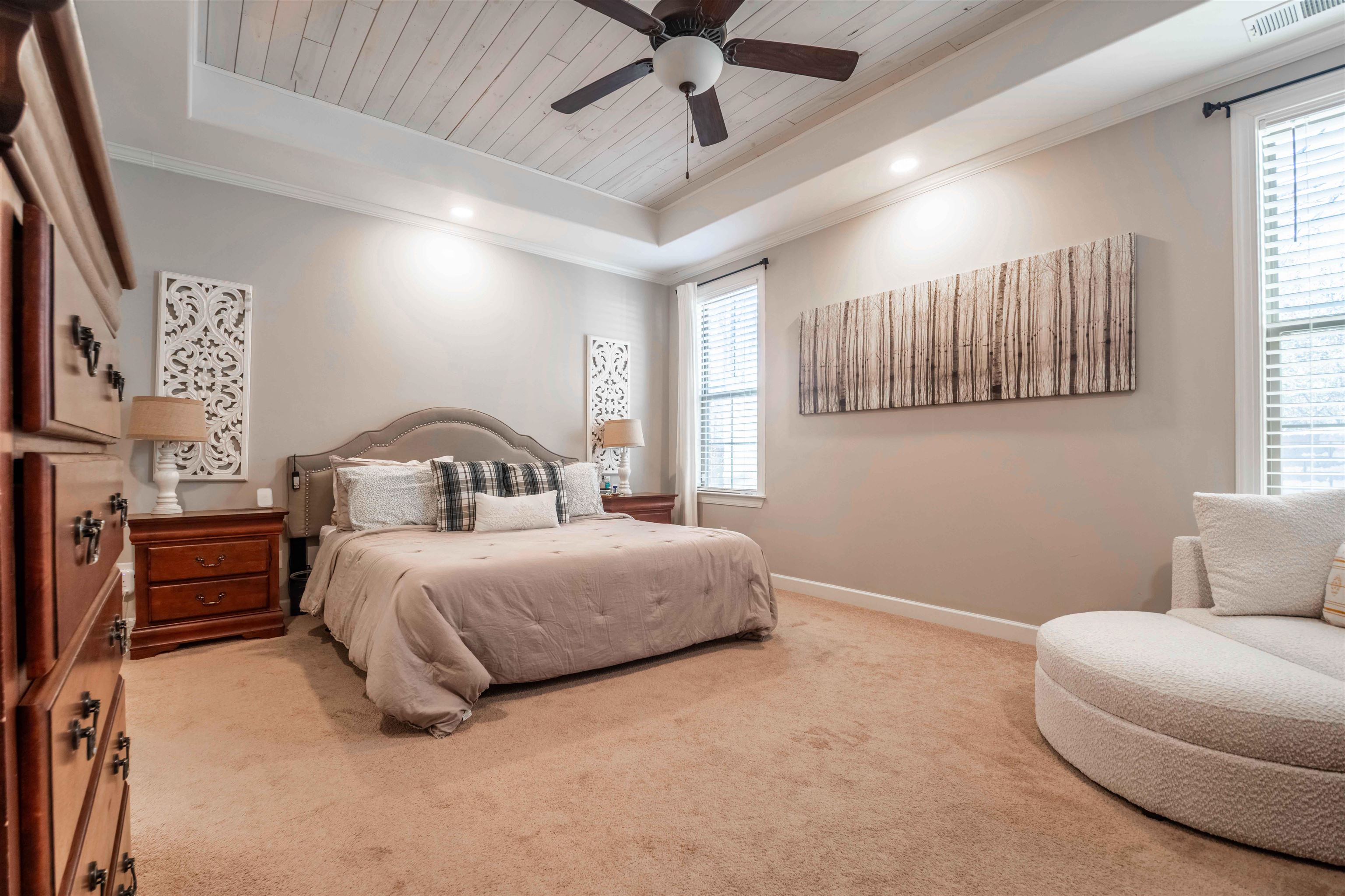 5565 HAYES CREST CIR W