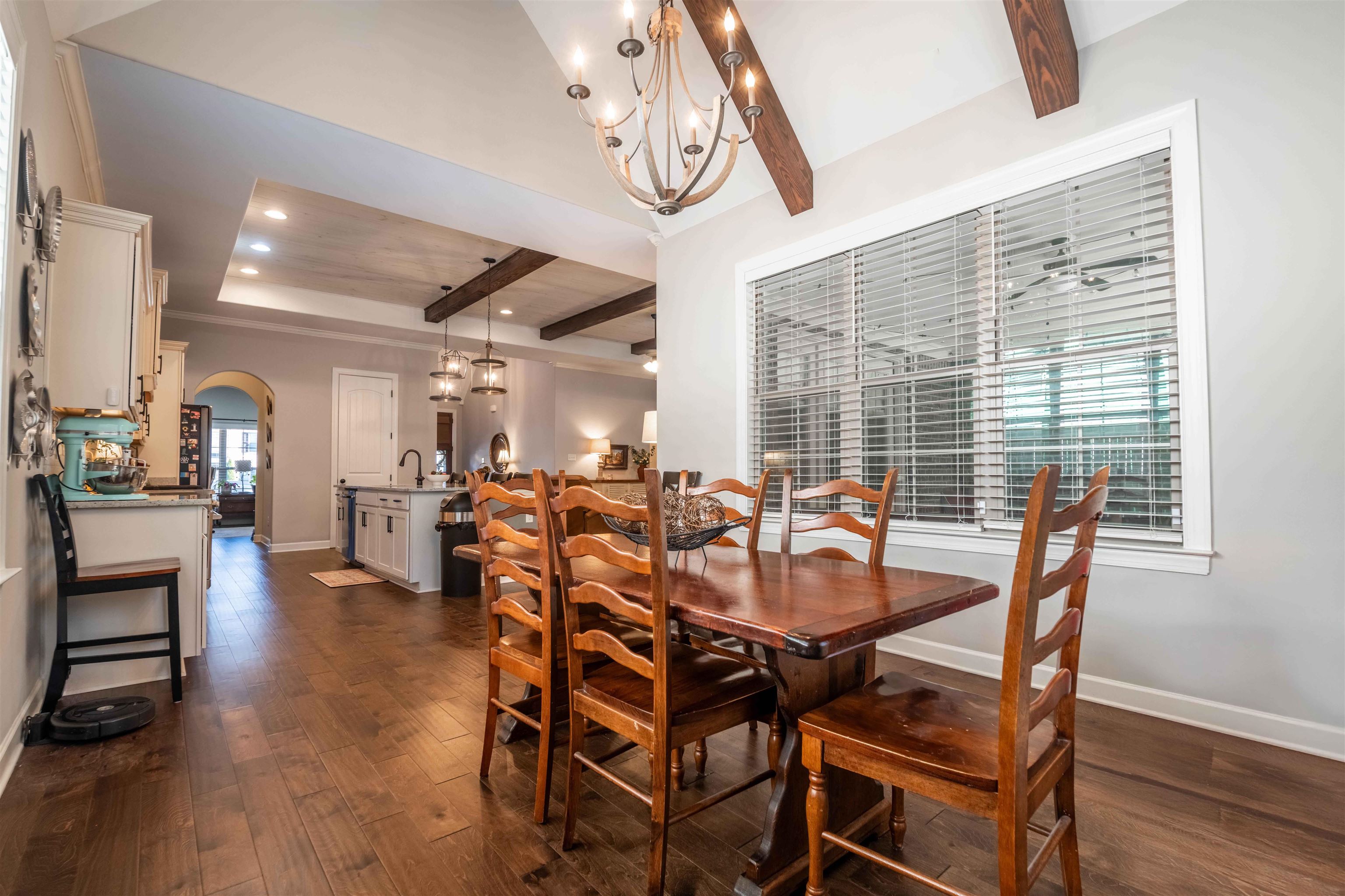 5565 HAYES CREST CIR W