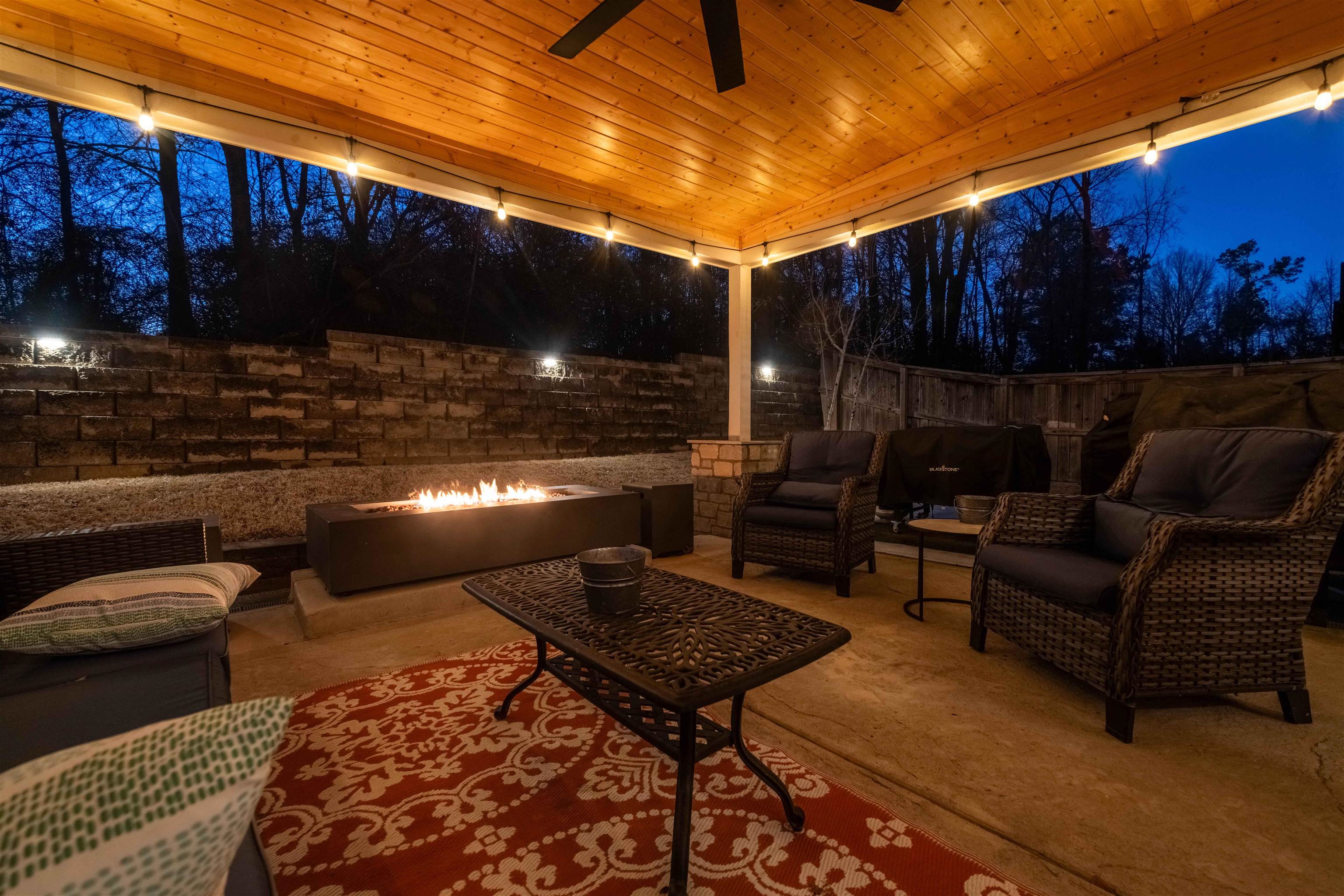 5565 HAYES CREST CIR W