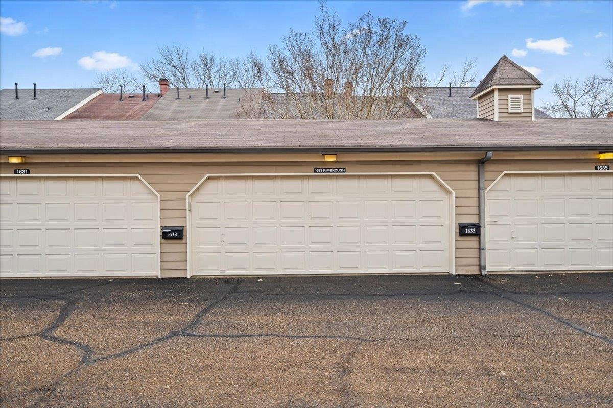 1633 KIMBROUGH RD Unit: 1633