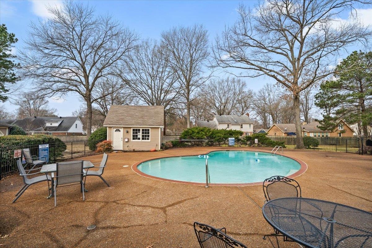 1633 KIMBROUGH RD Unit: 1633