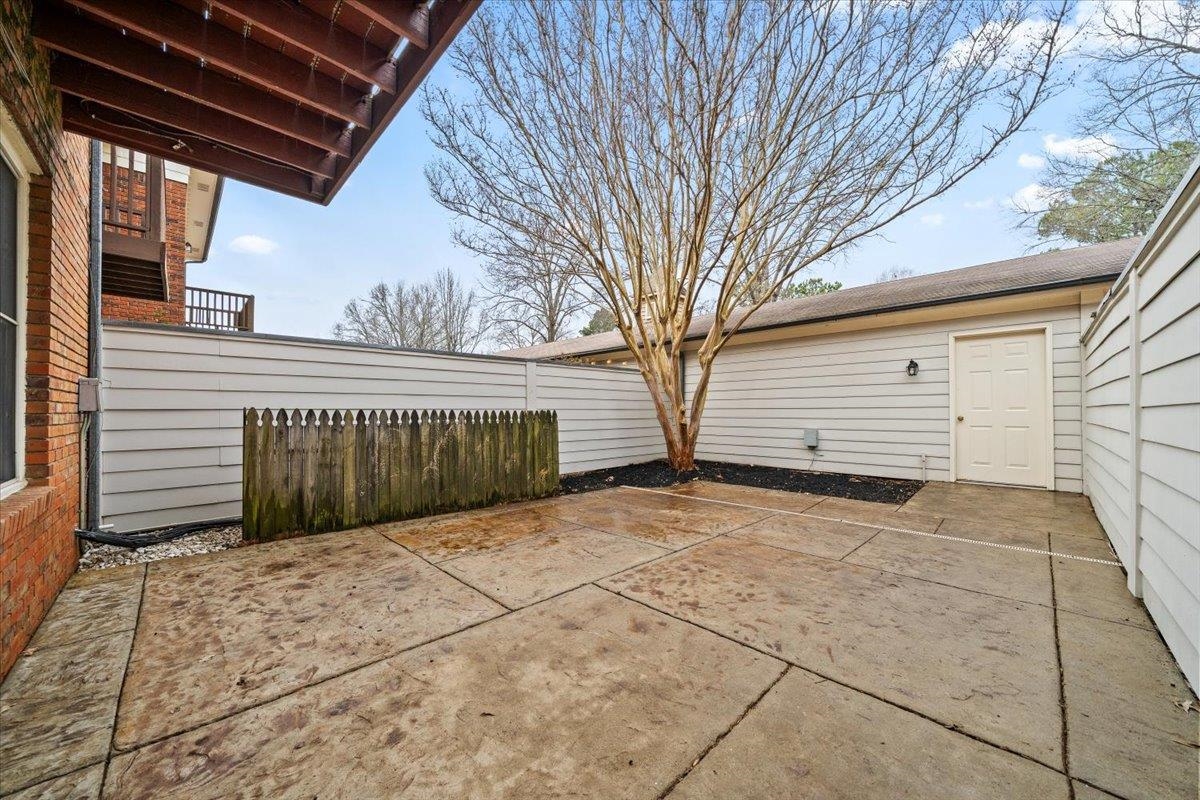 1633 KIMBROUGH RD Unit: 1633