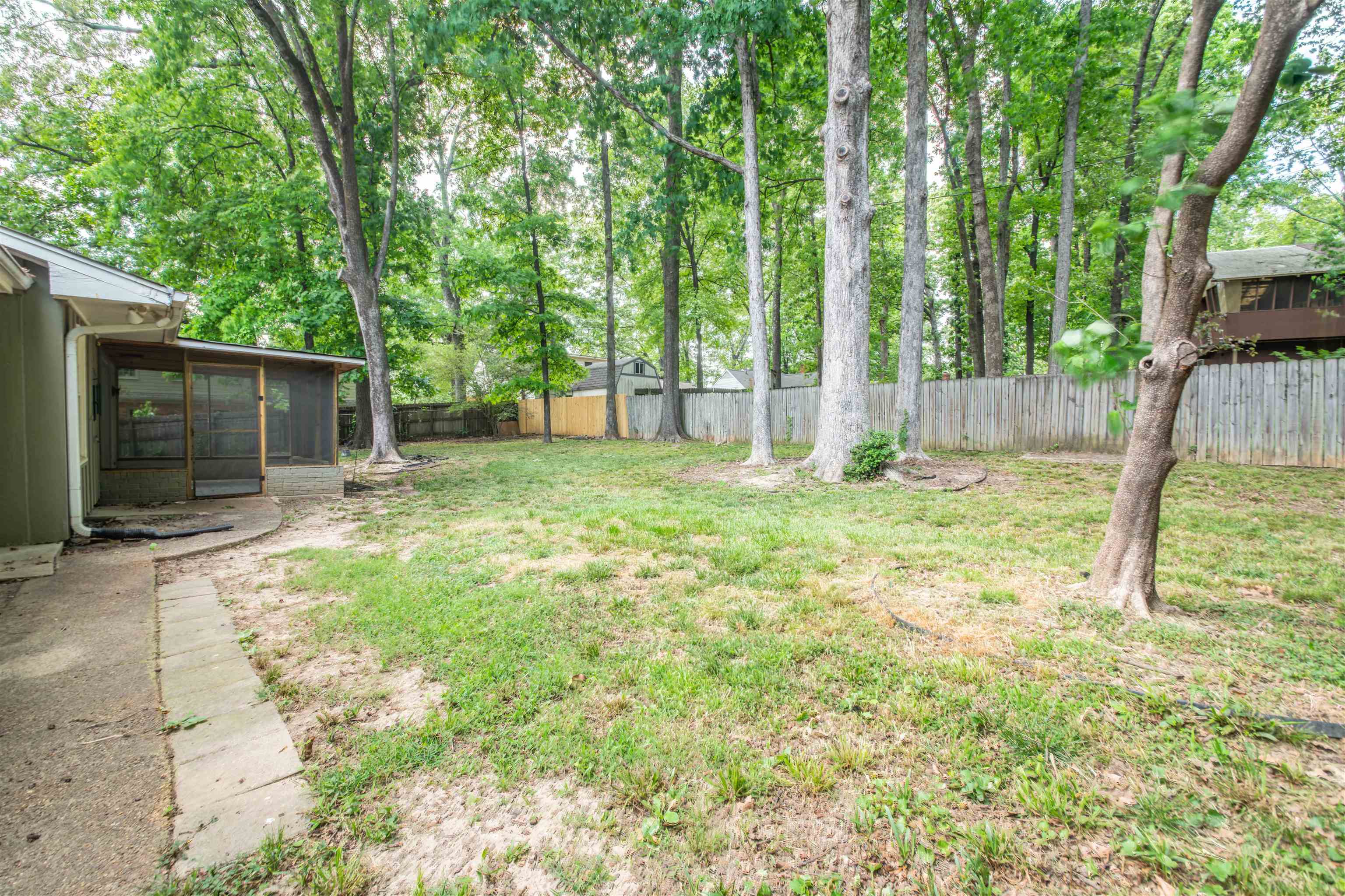 5336 ROLLING OAKS DR