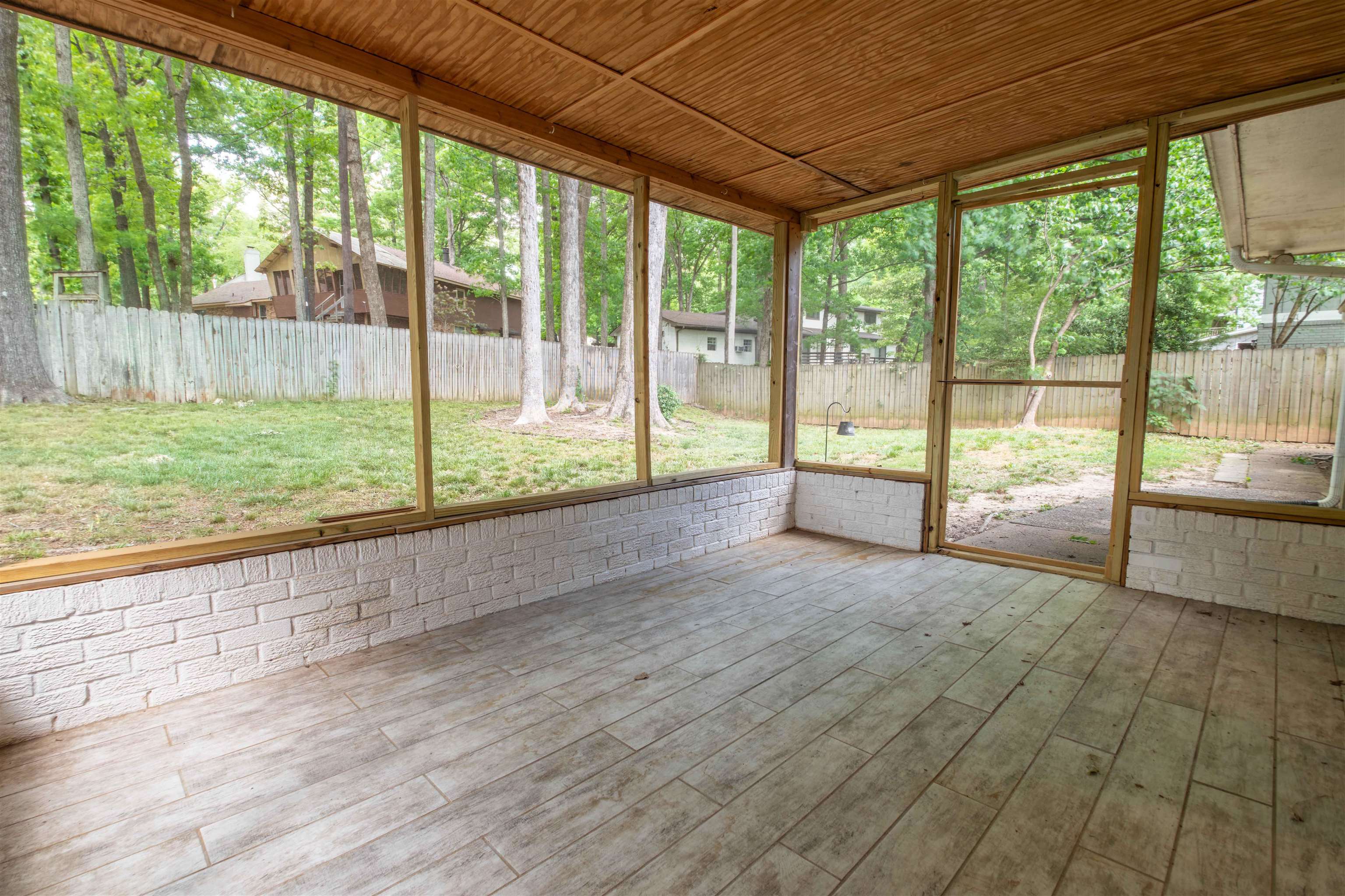 5336 ROLLING OAKS DR