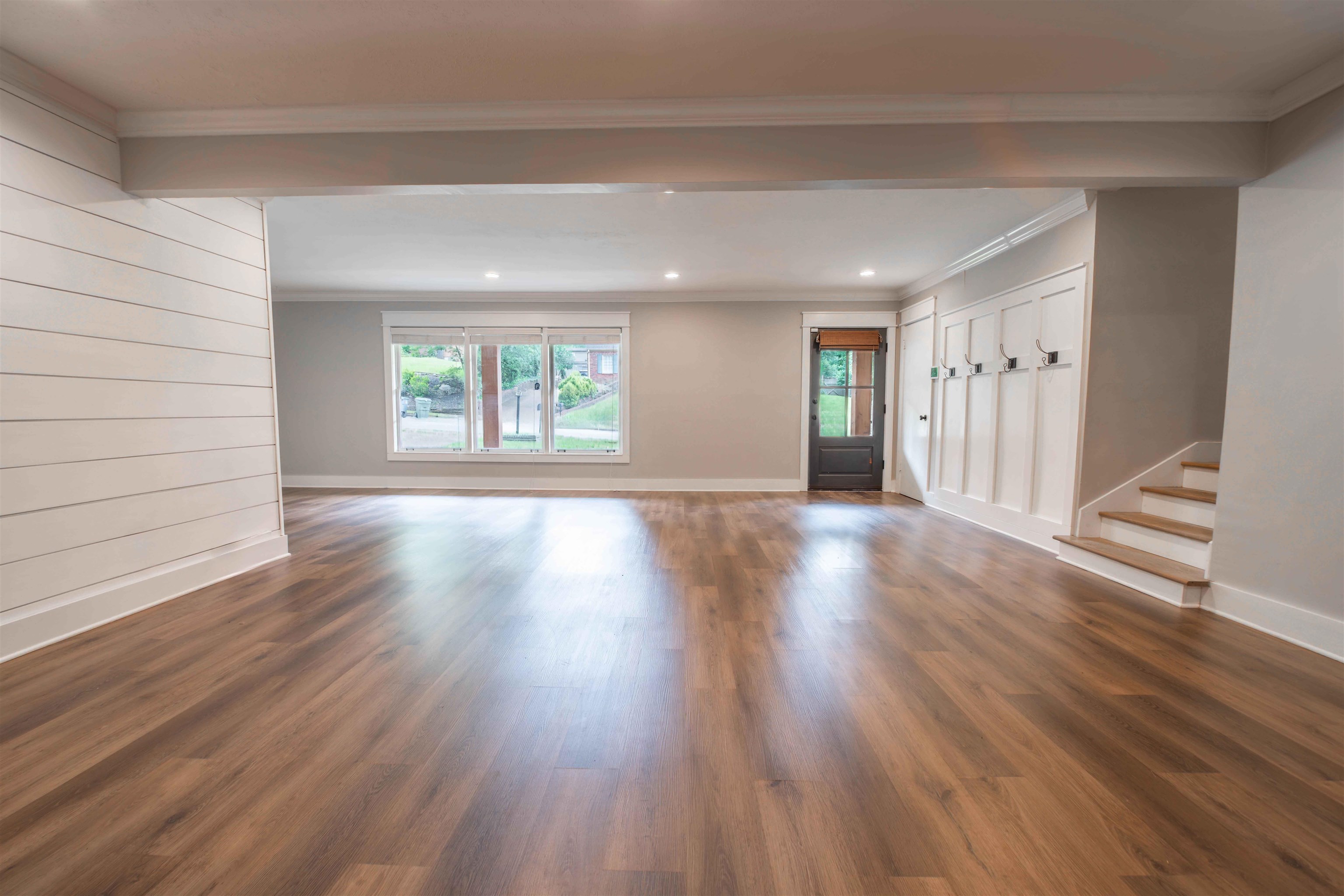 5336 ROLLING OAKS DR
