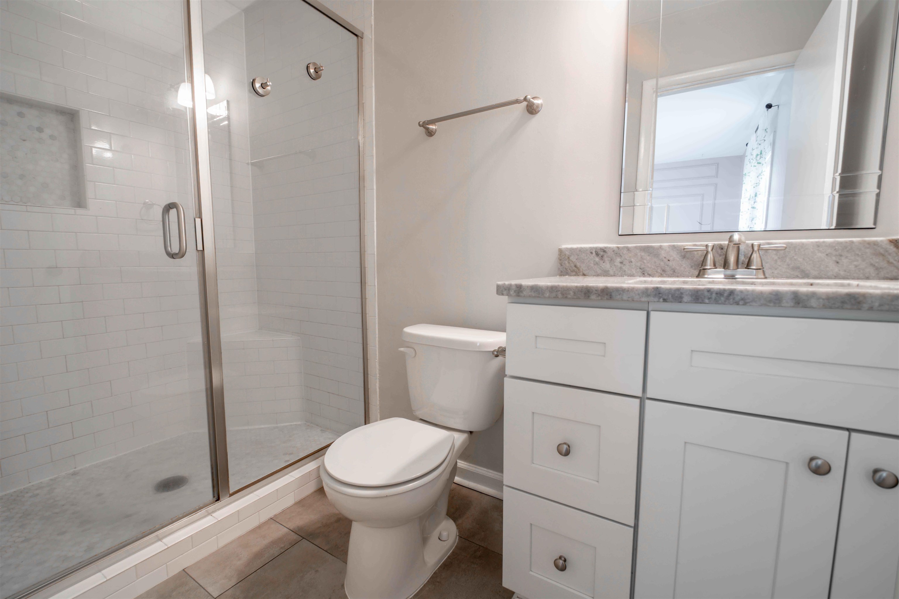 5336 ROLLING OAKS DR