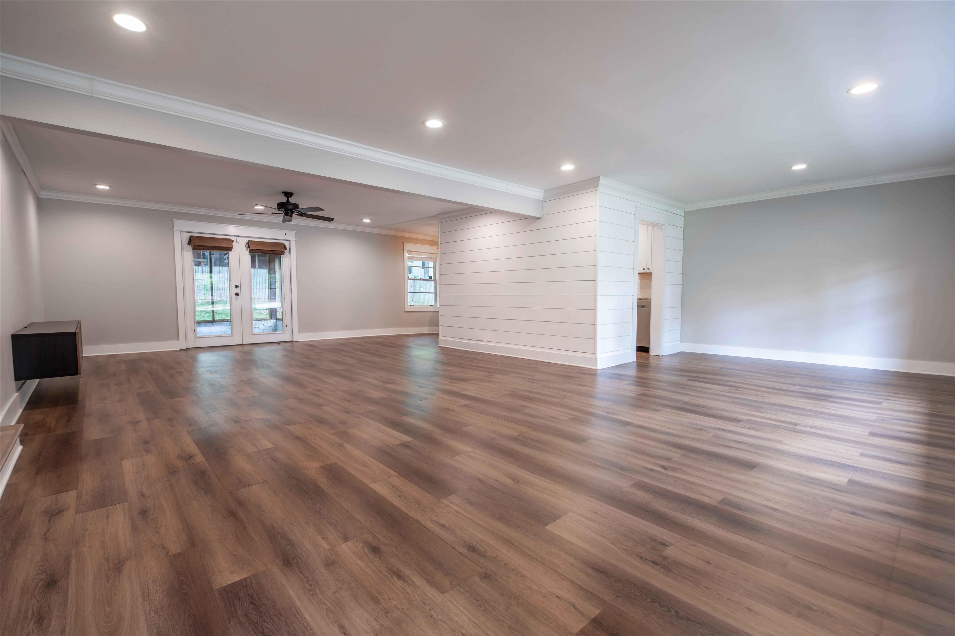 5336 ROLLING OAKS DR
