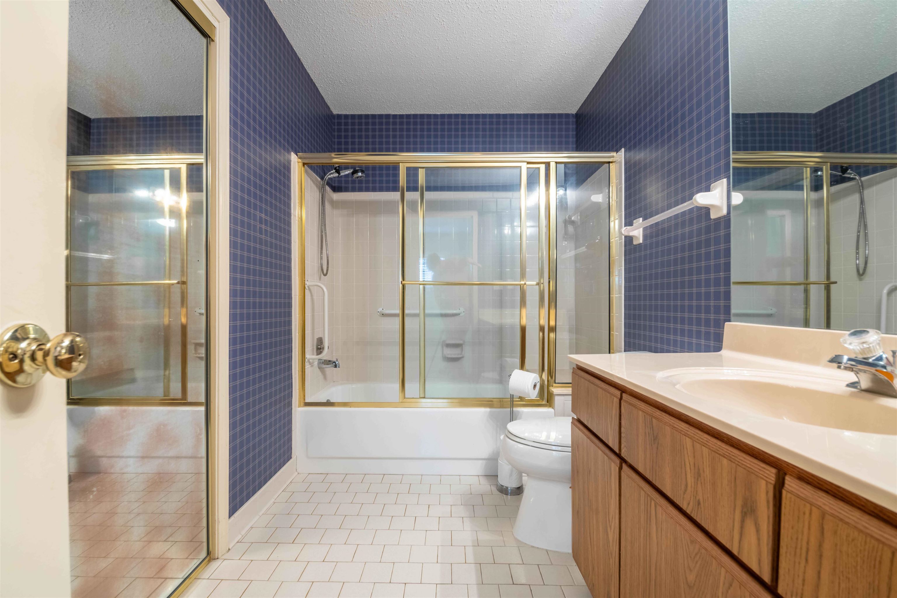 6680 PONDVIEW CV