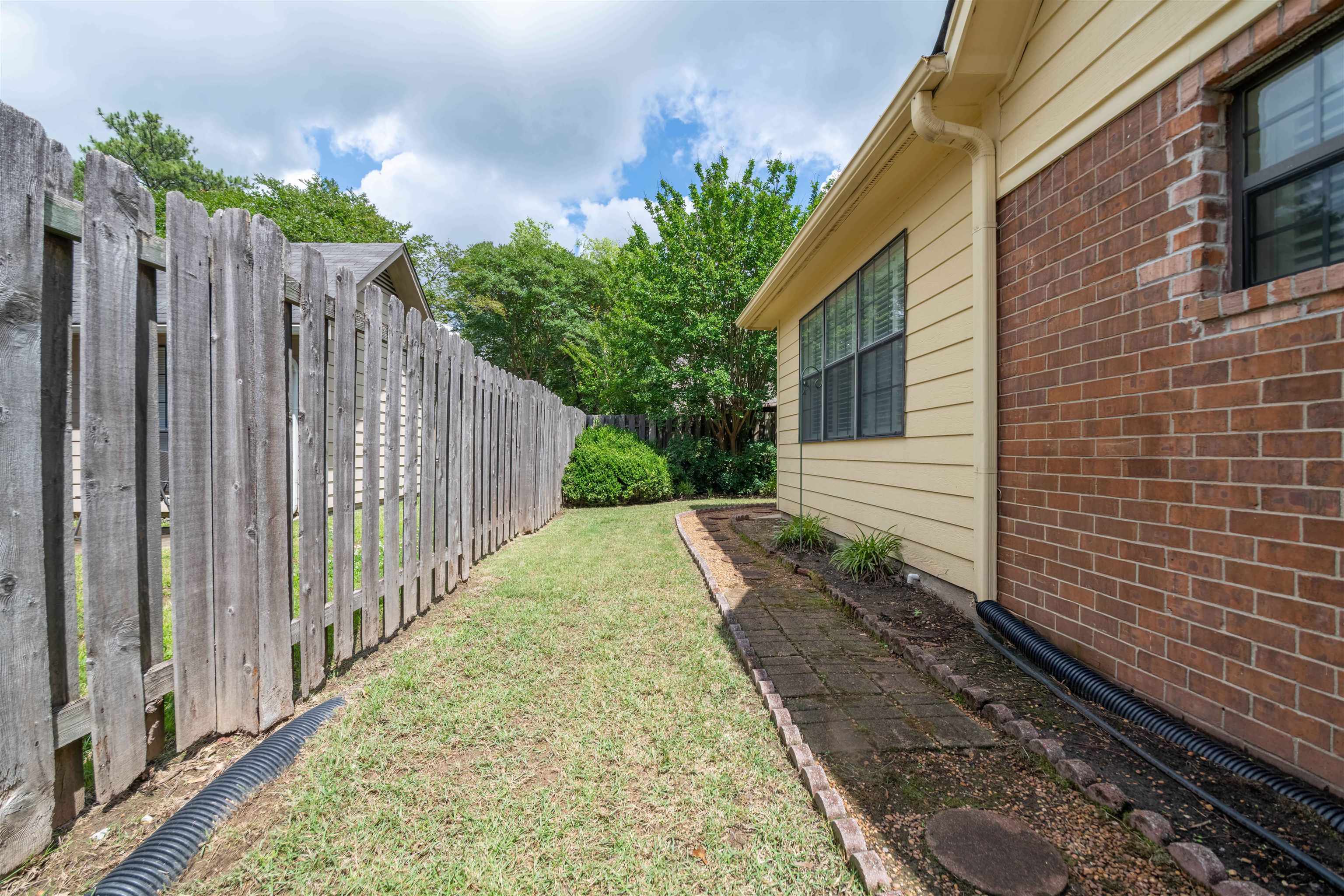 6680 PONDVIEW CV