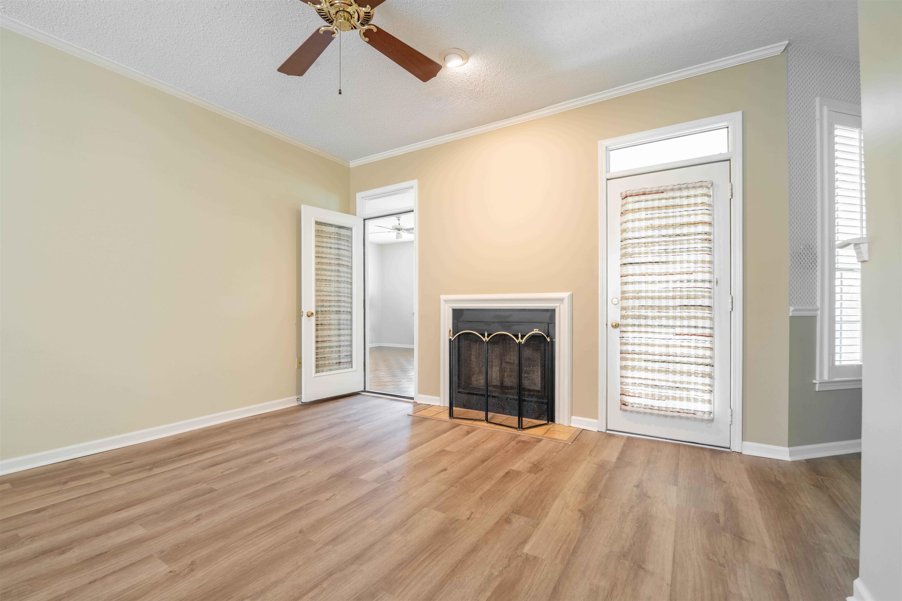 6680 PONDVIEW CV