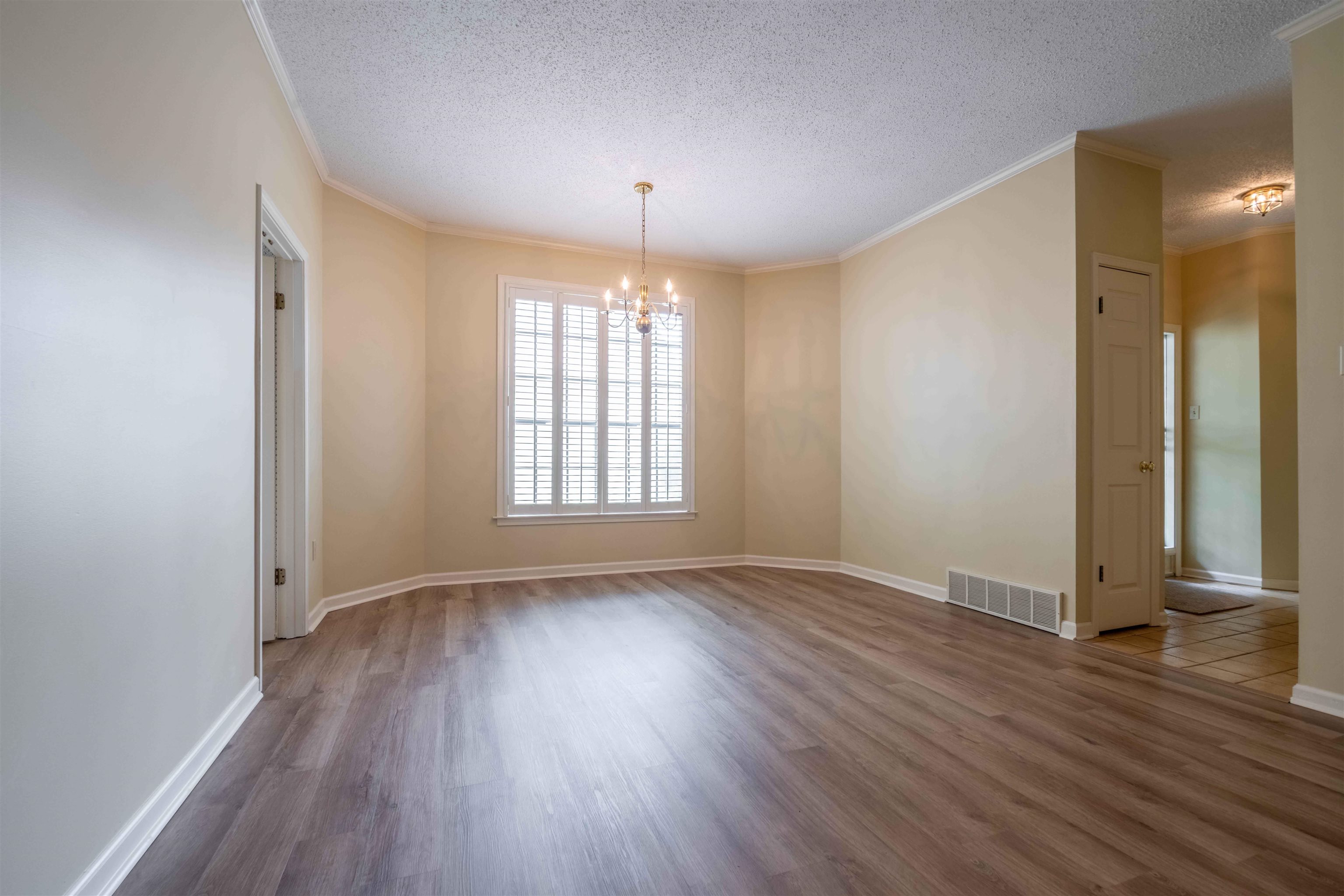 6680 PONDVIEW CV