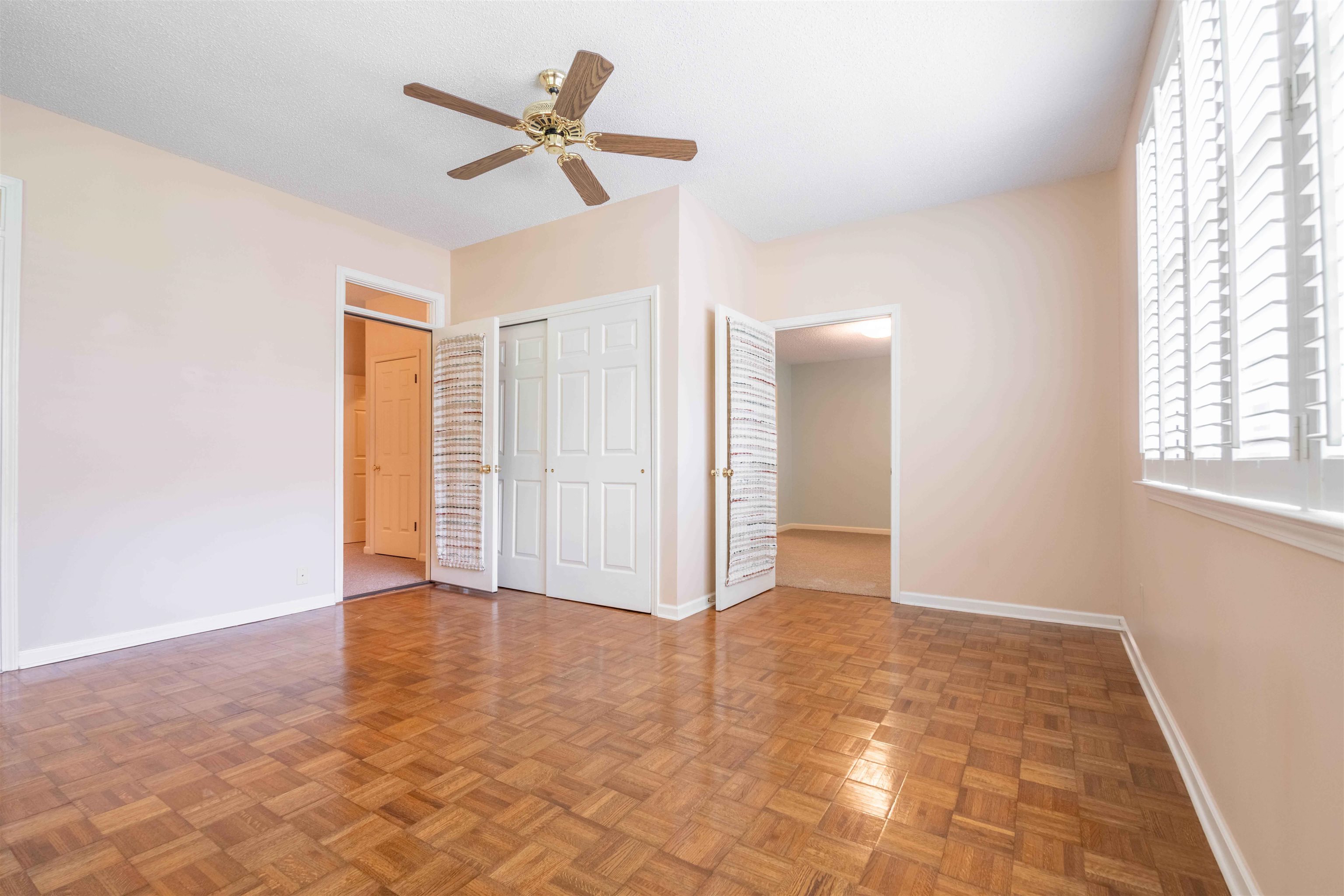 6680 PONDVIEW CV