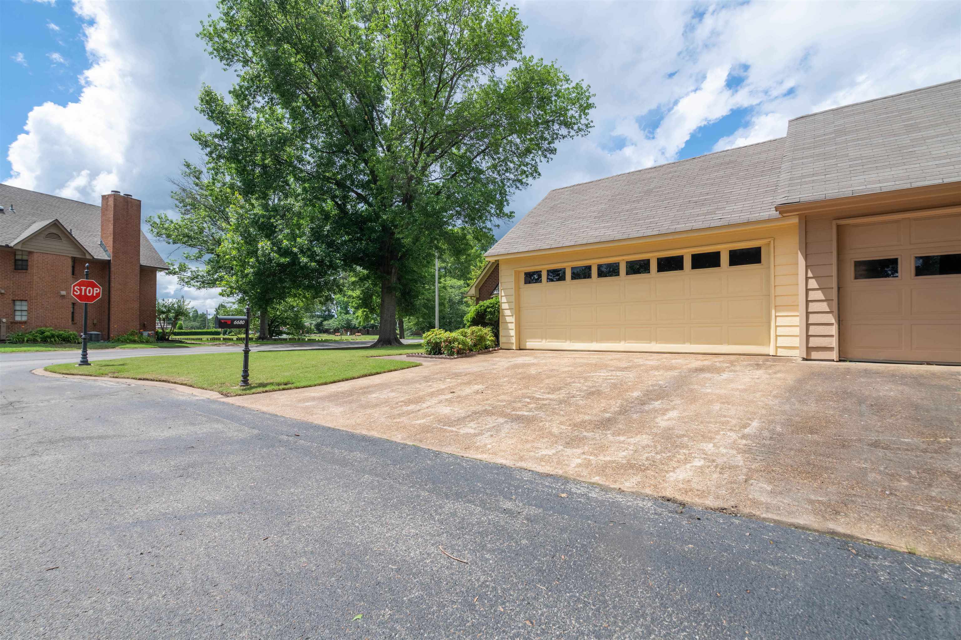 6680 PONDVIEW CV