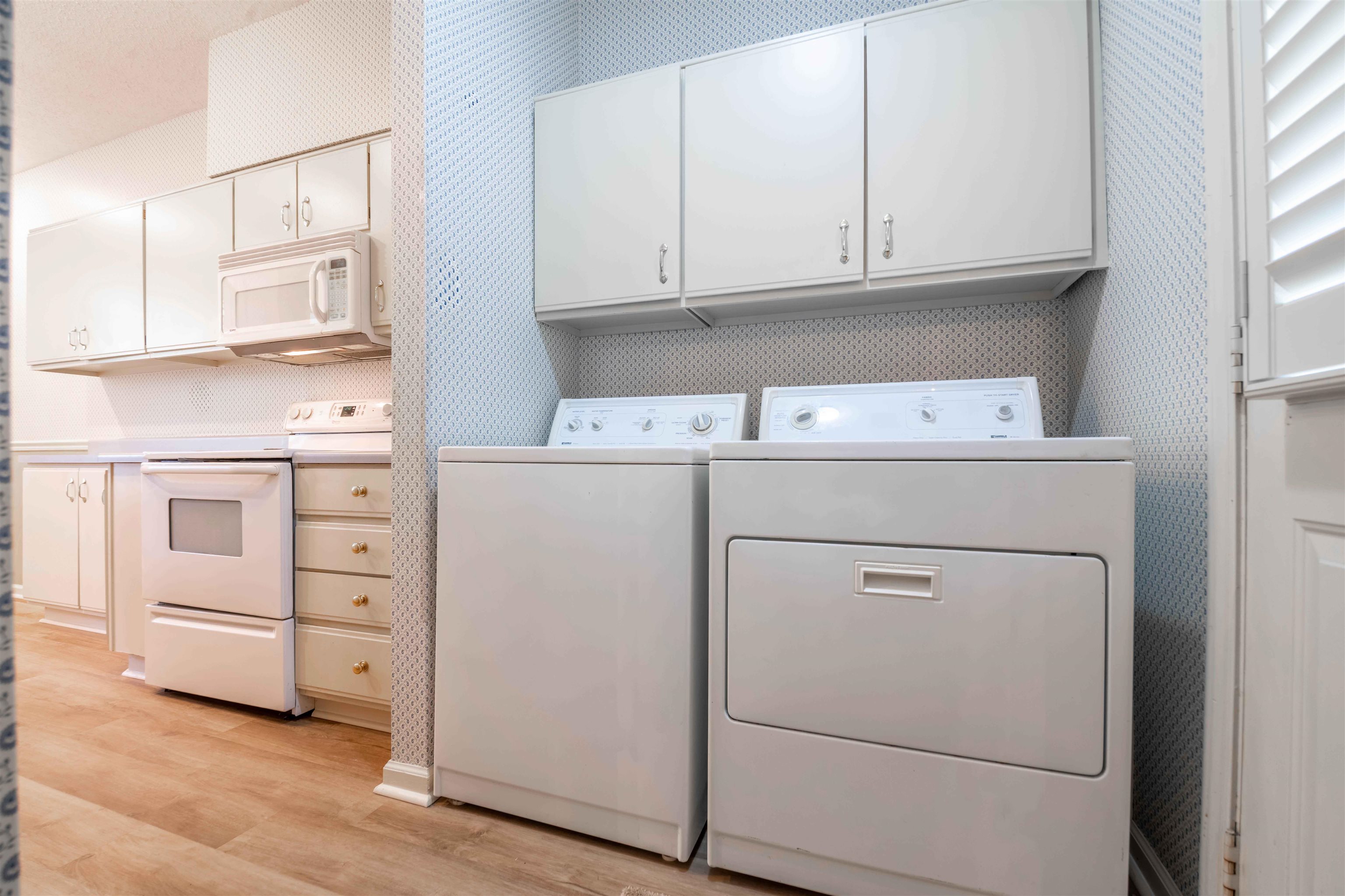 6680 PONDVIEW CV