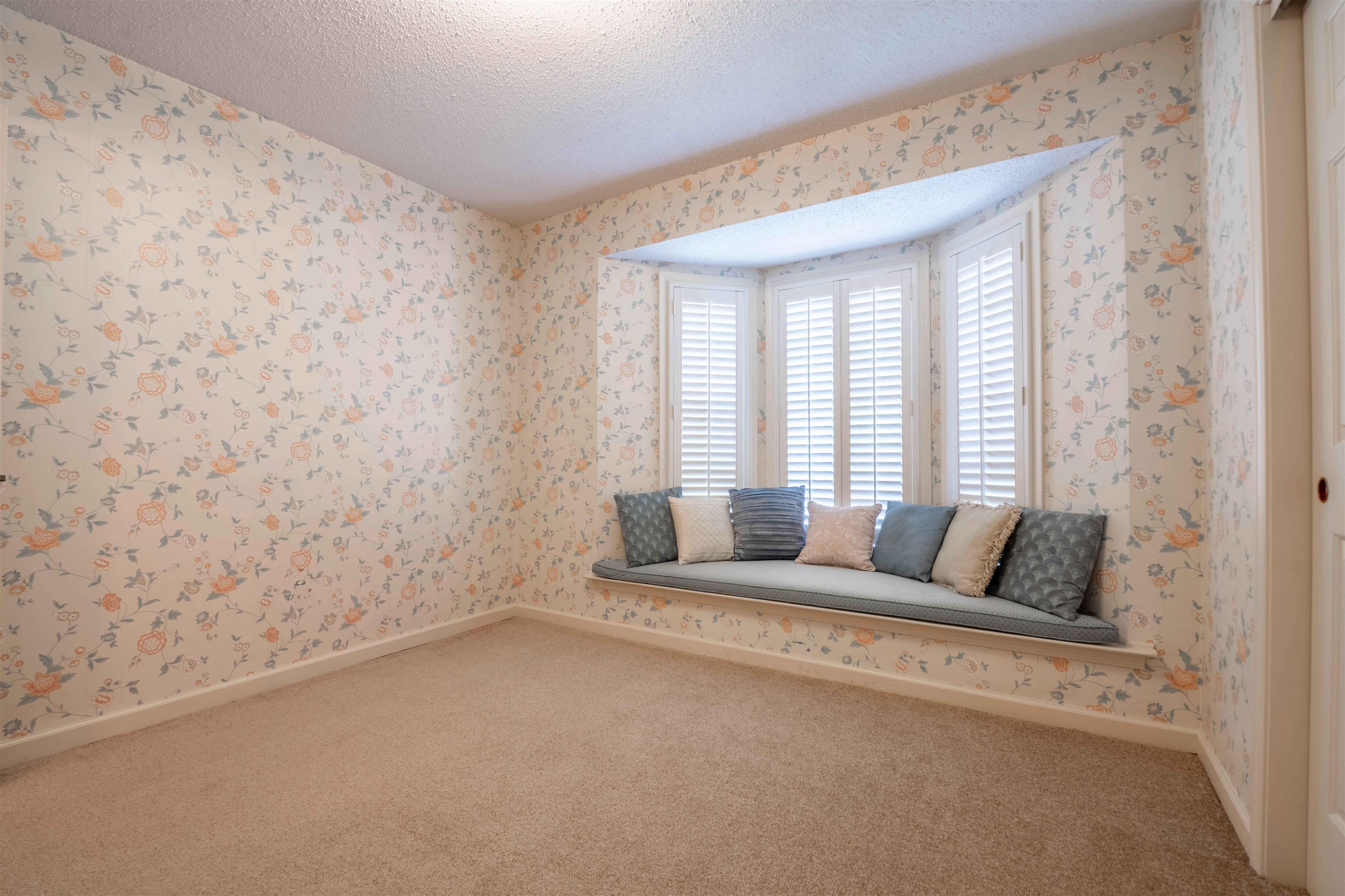 6680 PONDVIEW CV