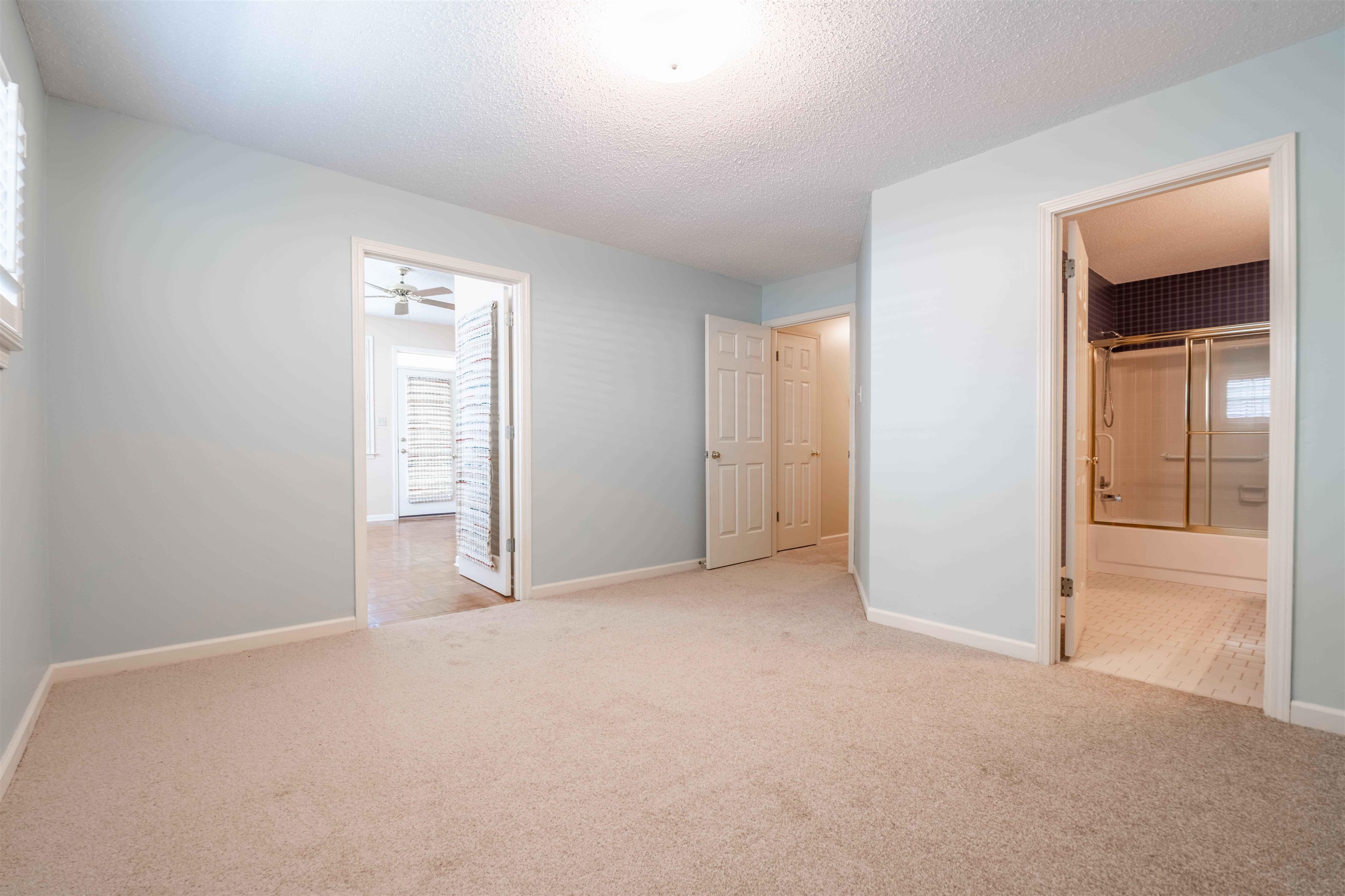 6680 PONDVIEW CV
