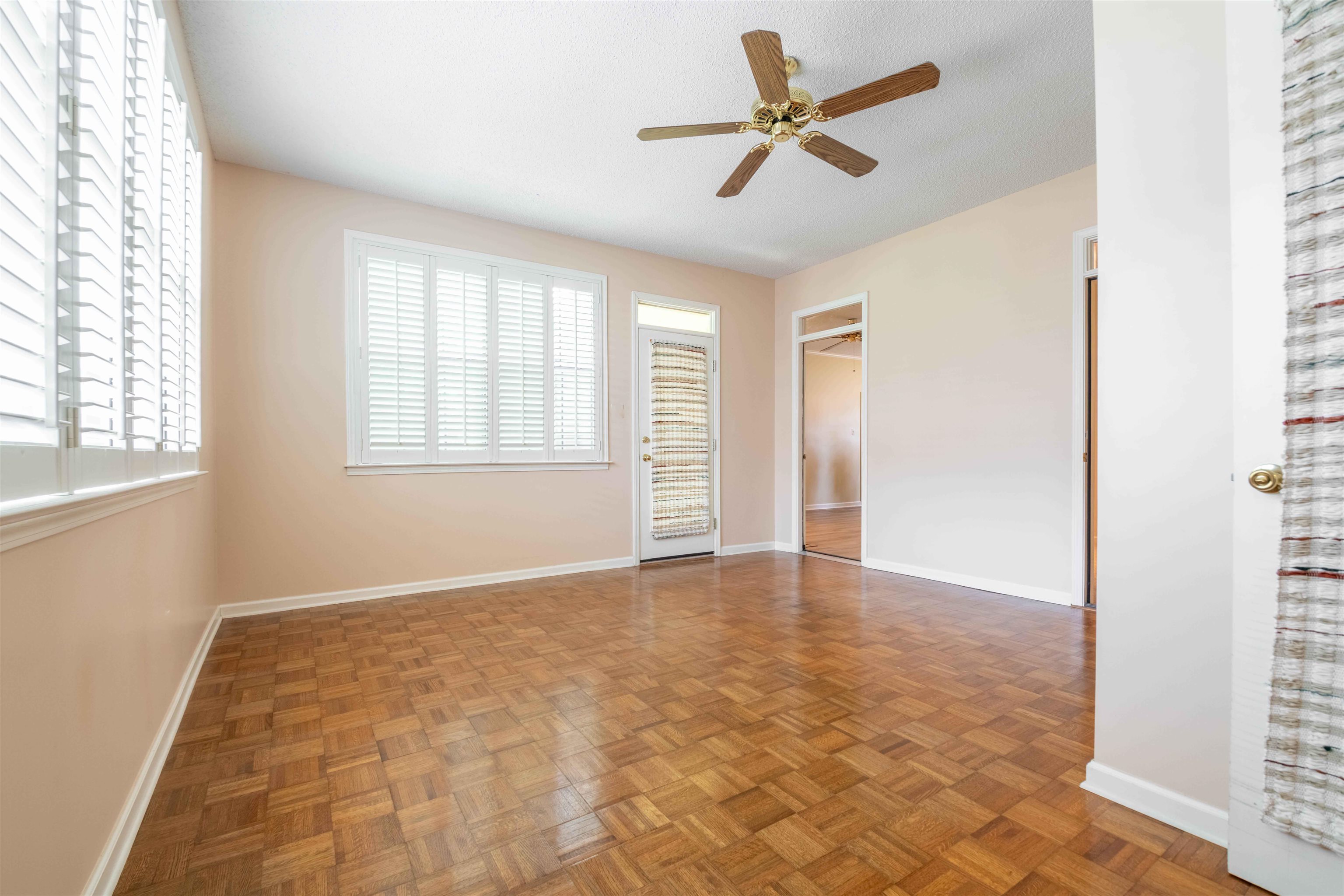 6680 PONDVIEW CV