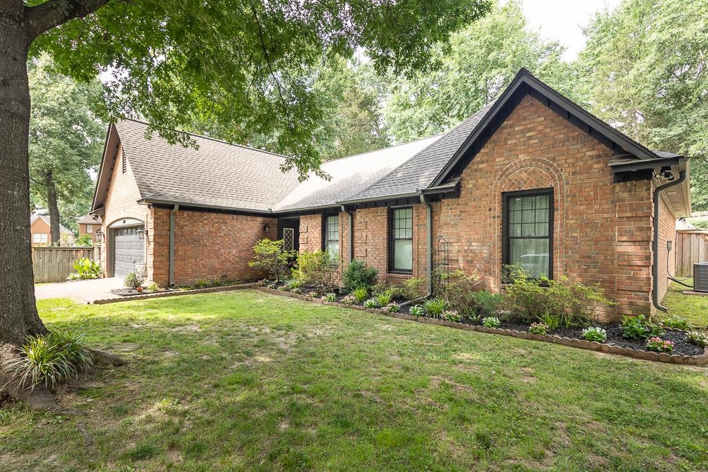8911 WALNUT RIDGE LOOP