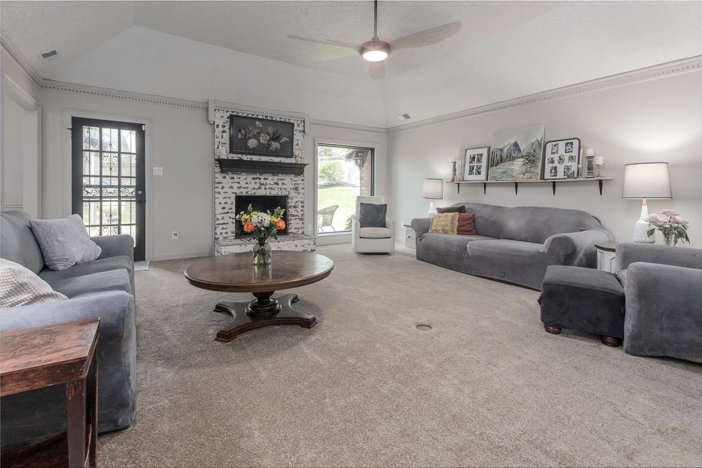 8911 WALNUT RIDGE LOOP