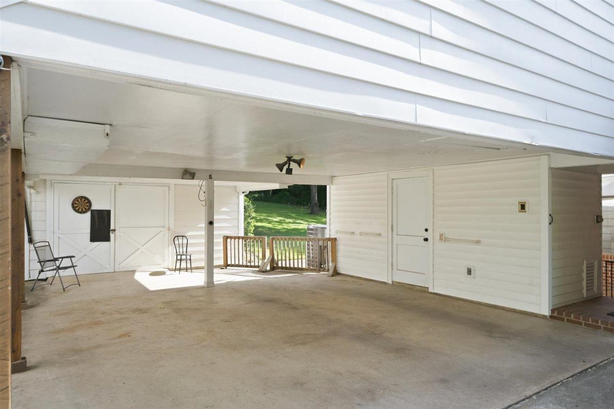 7637 AKERSWOOD RD