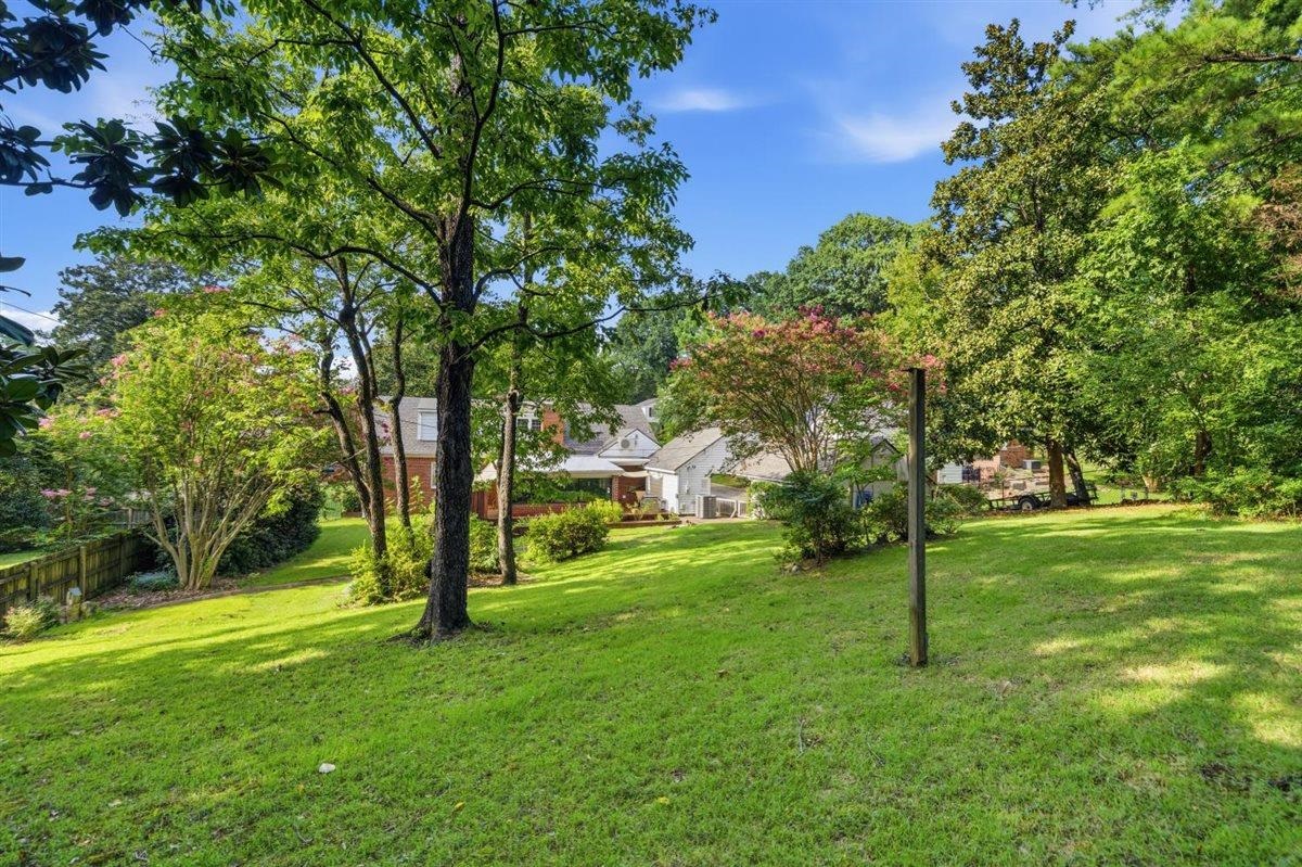 7637 AKERSWOOD RD