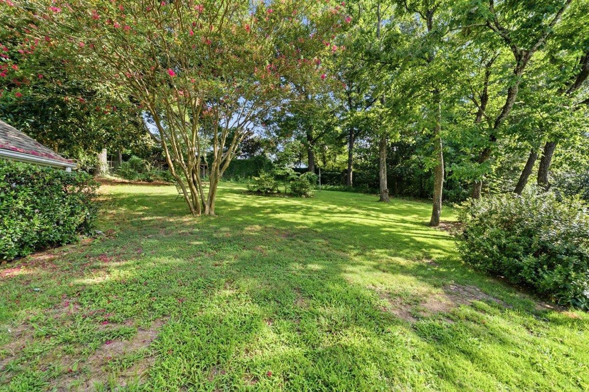 7637 AKERSWOOD RD