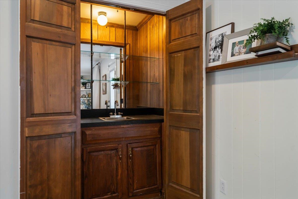 2399 DOGWOOD TRAIL DR