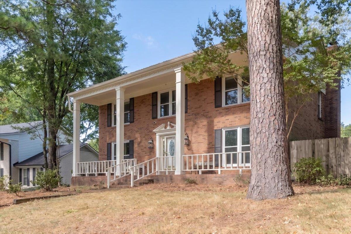 2399 DOGWOOD TRAIL DR