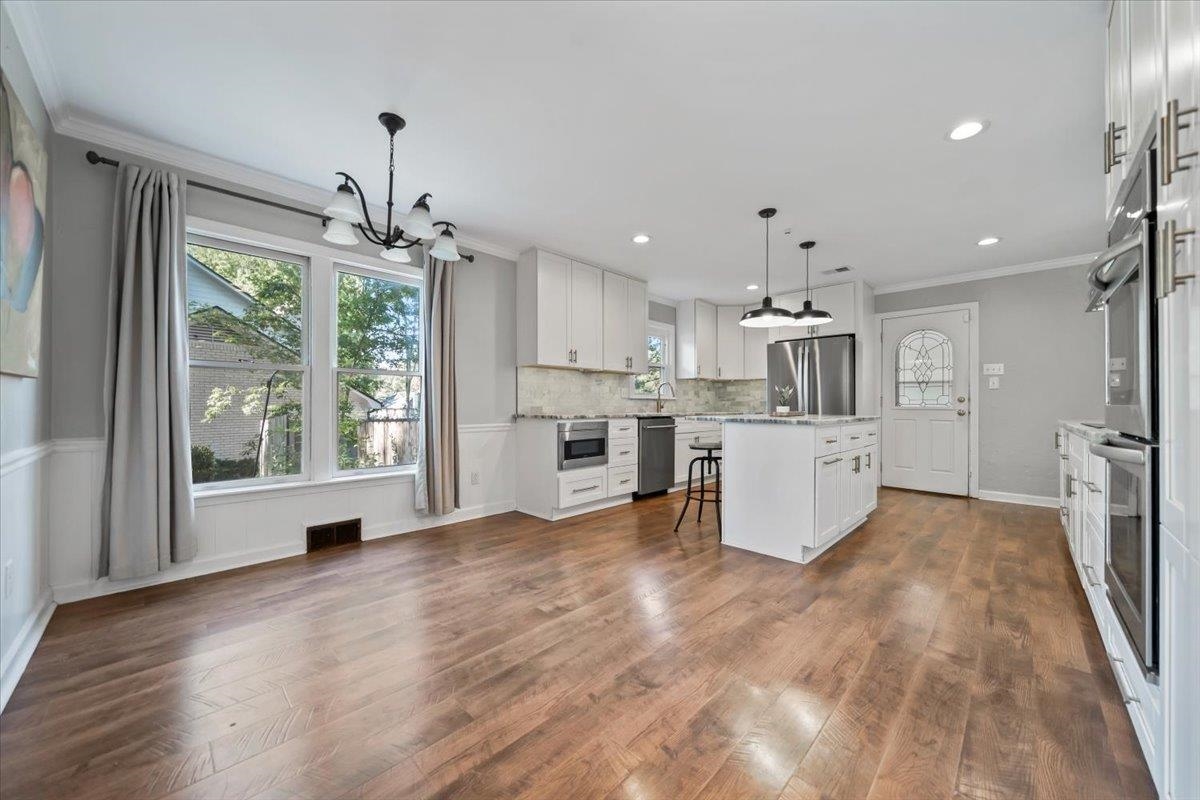 2399 DOGWOOD TRAIL DR
