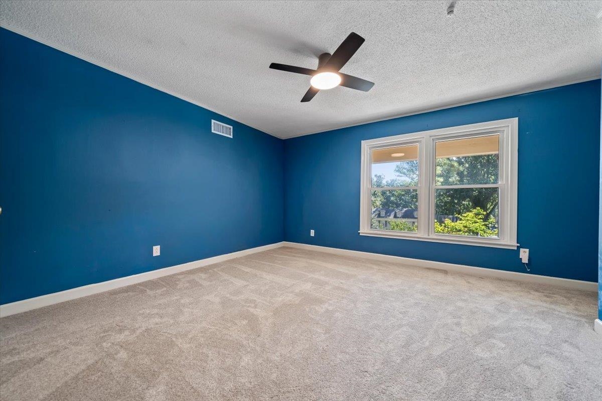 2399 DOGWOOD TRAIL DR