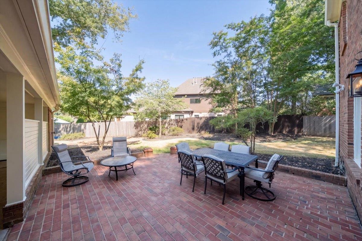 2399 DOGWOOD TRAIL DR