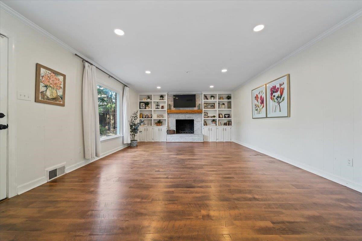 2399 DOGWOOD TRAIL DR